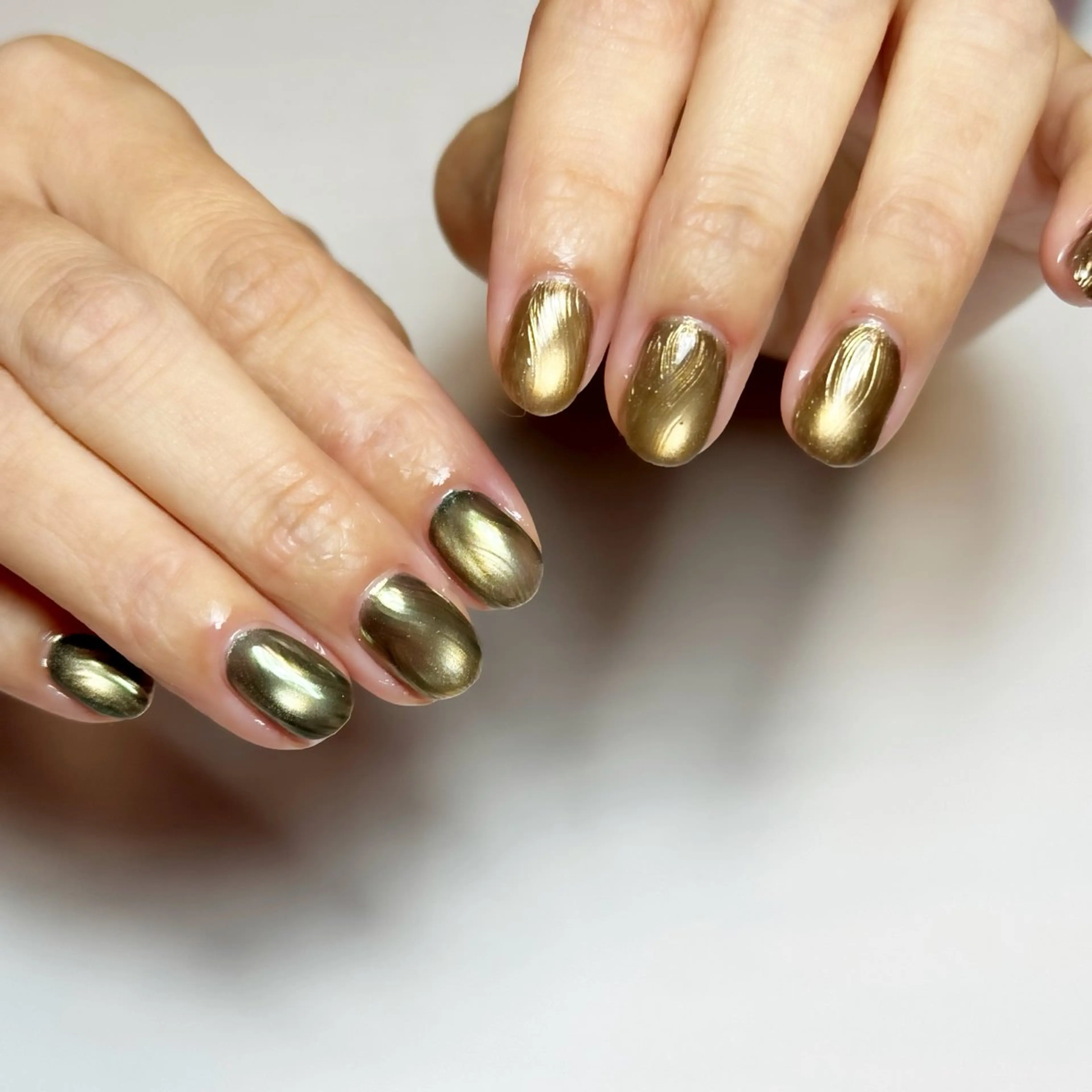 ネイル ハンドネイル Tiny Glowのネイルデザイン