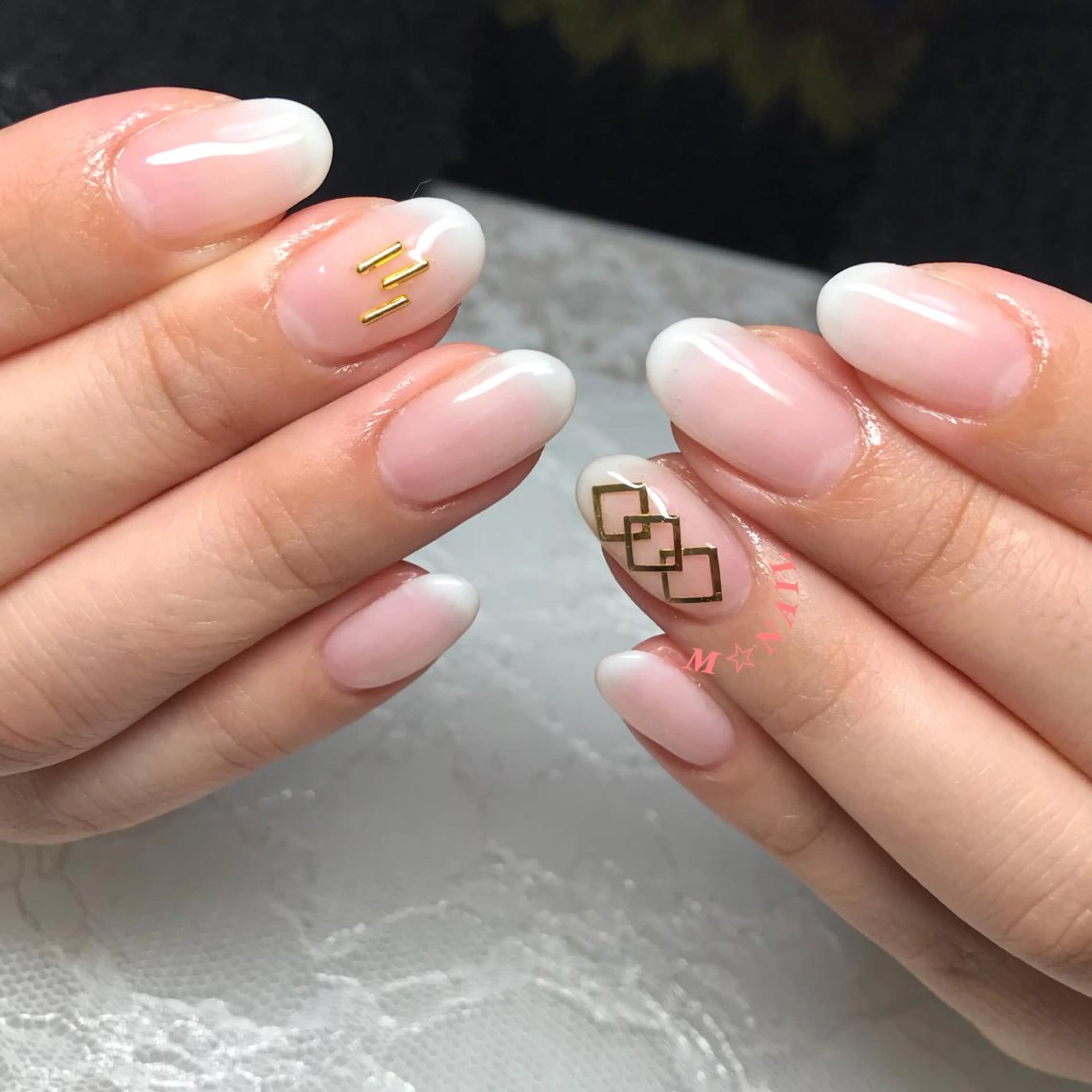 ネイル ホワイト ハンドネイル COCO+所属・COCO +のエステ・リラクイメージ