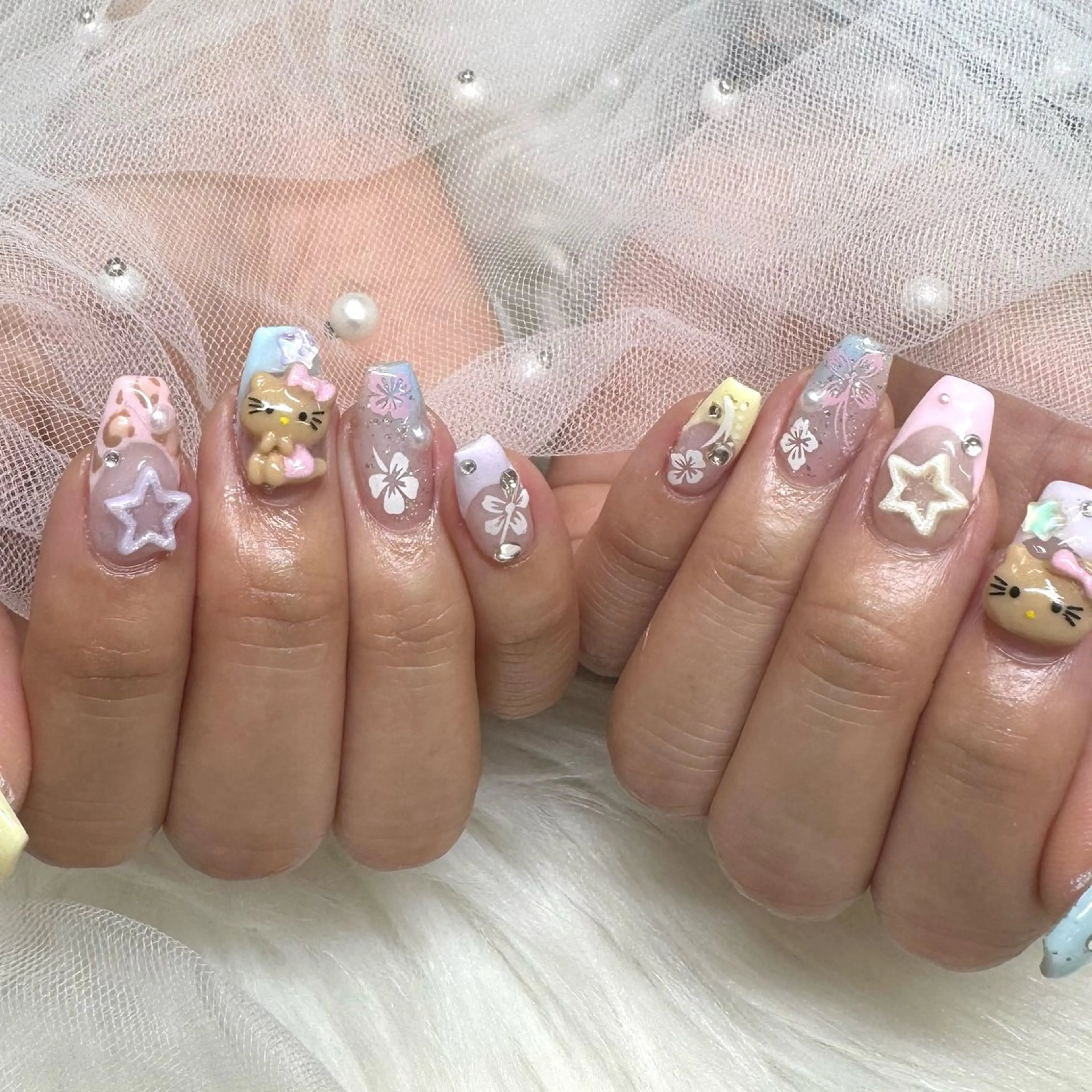 ネイル パステルネイル ハンドネイル Nail salon LUCAS,K 《ネイルサロンルーカス》千葉中央 スカルプ所属・LUCAS 千葉 AOI💅🏾💕のネイルデザイン