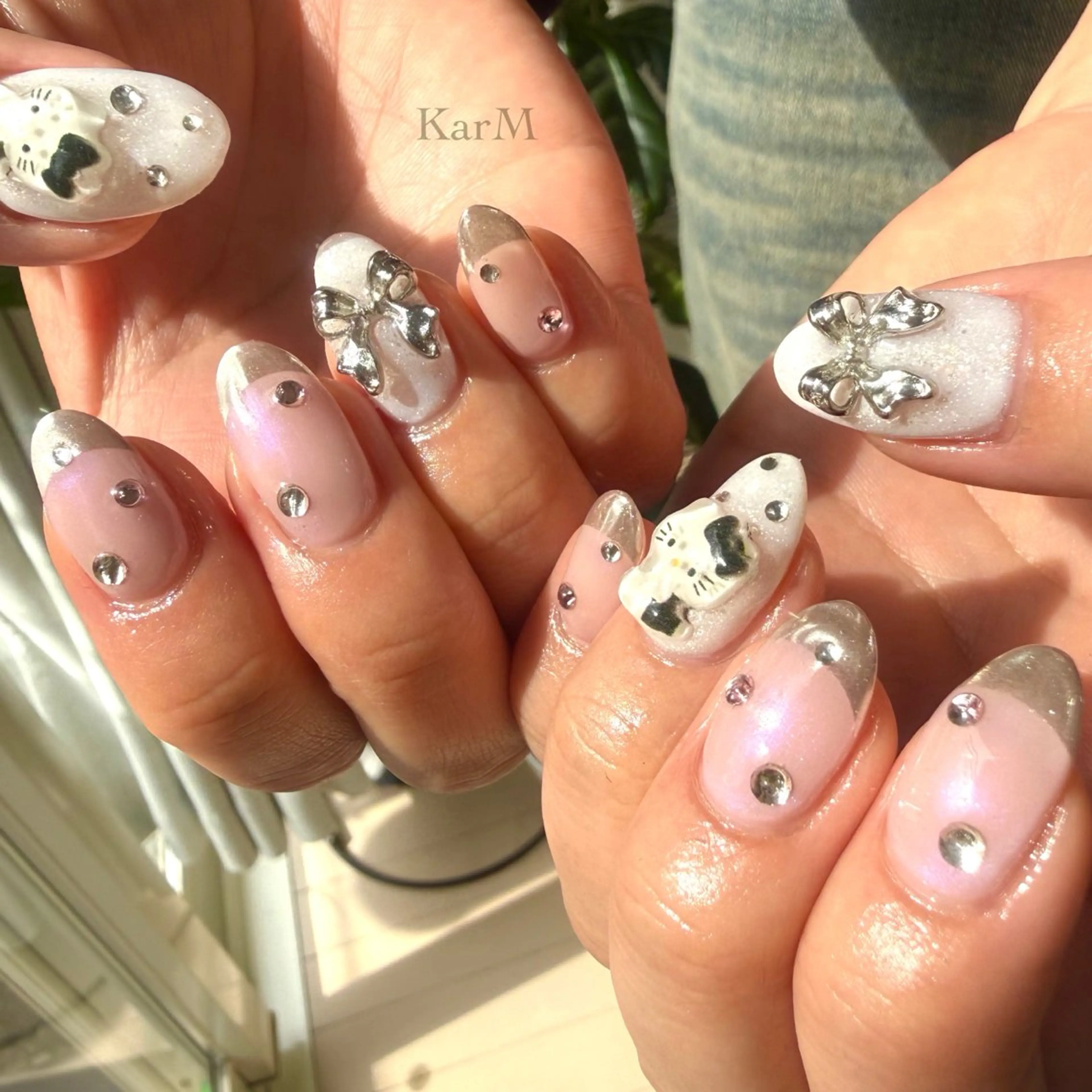 ネイル オーロラネイル チークネイル ドット フラッシュネイル フレンチネイル ハンドネイル ogino karinのネイルデザイン