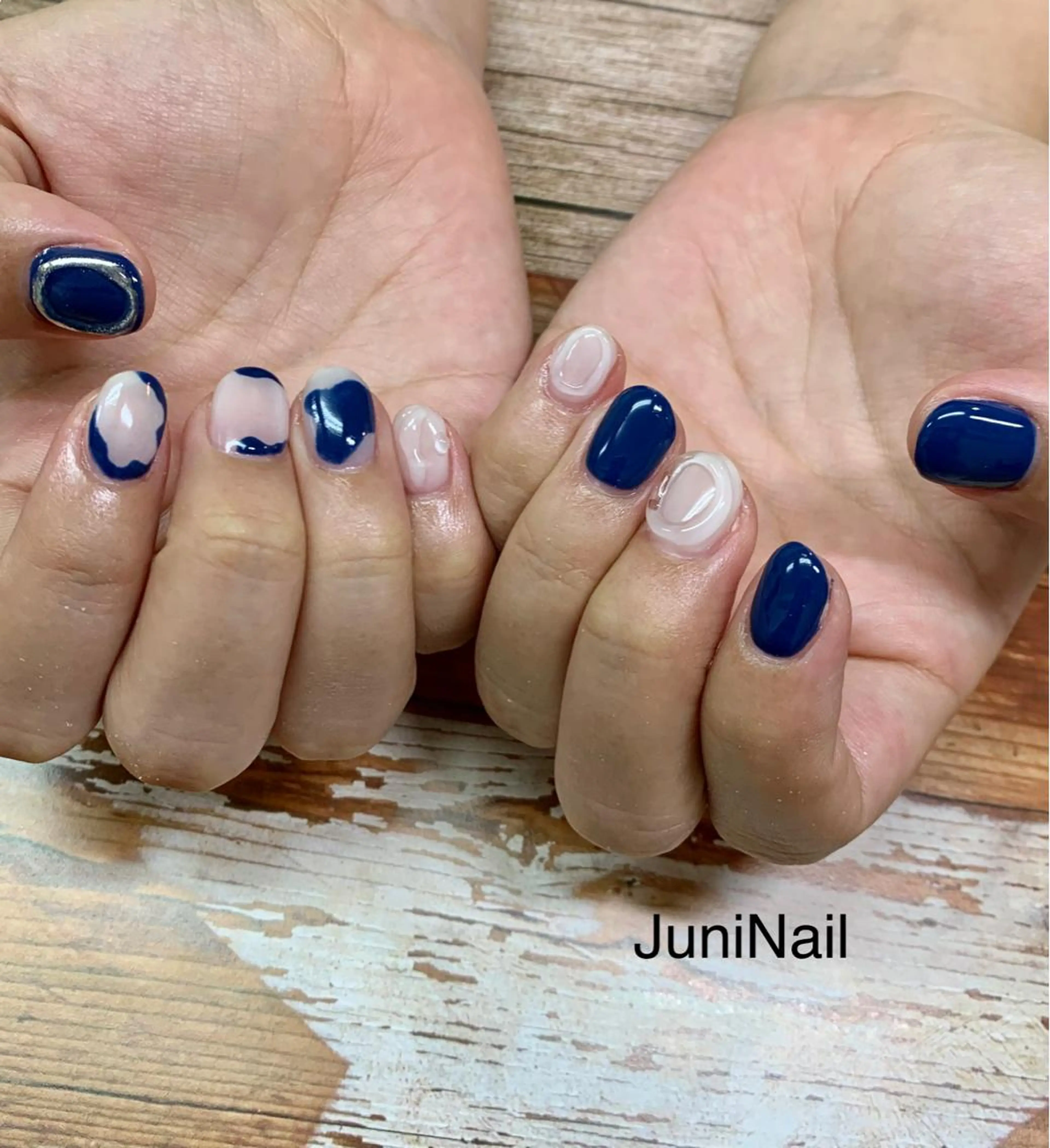 ネイル オーロラネイル クリアネイル フラッシュネイル フレンチネイル 氷ネイル・うるうるネイル ハンドネイル JuniNail 주니네일🇰🇷suのネイルデザイン