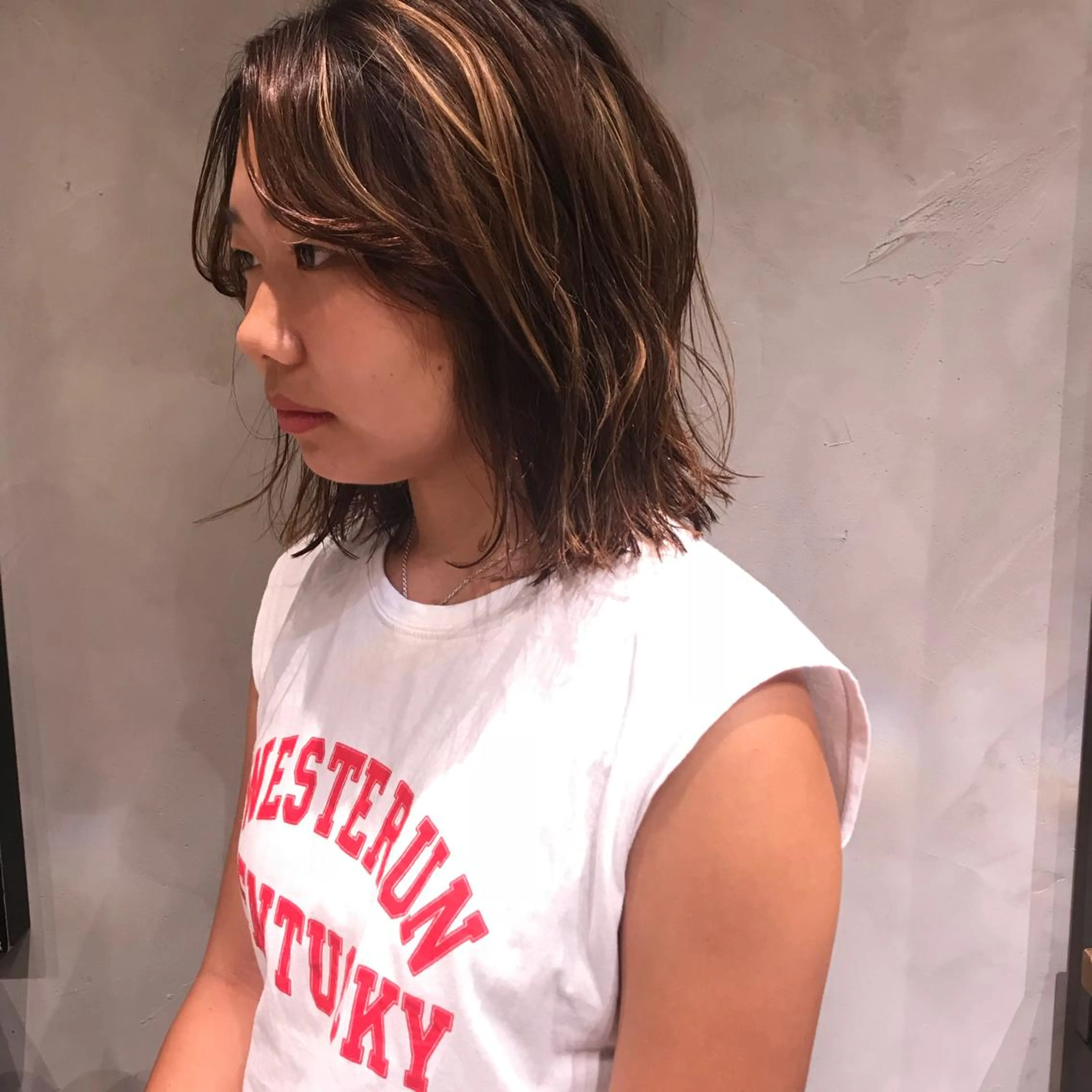 柔らかブラウン/顔周 りレイヤー♡ユウシのヘアスタイル