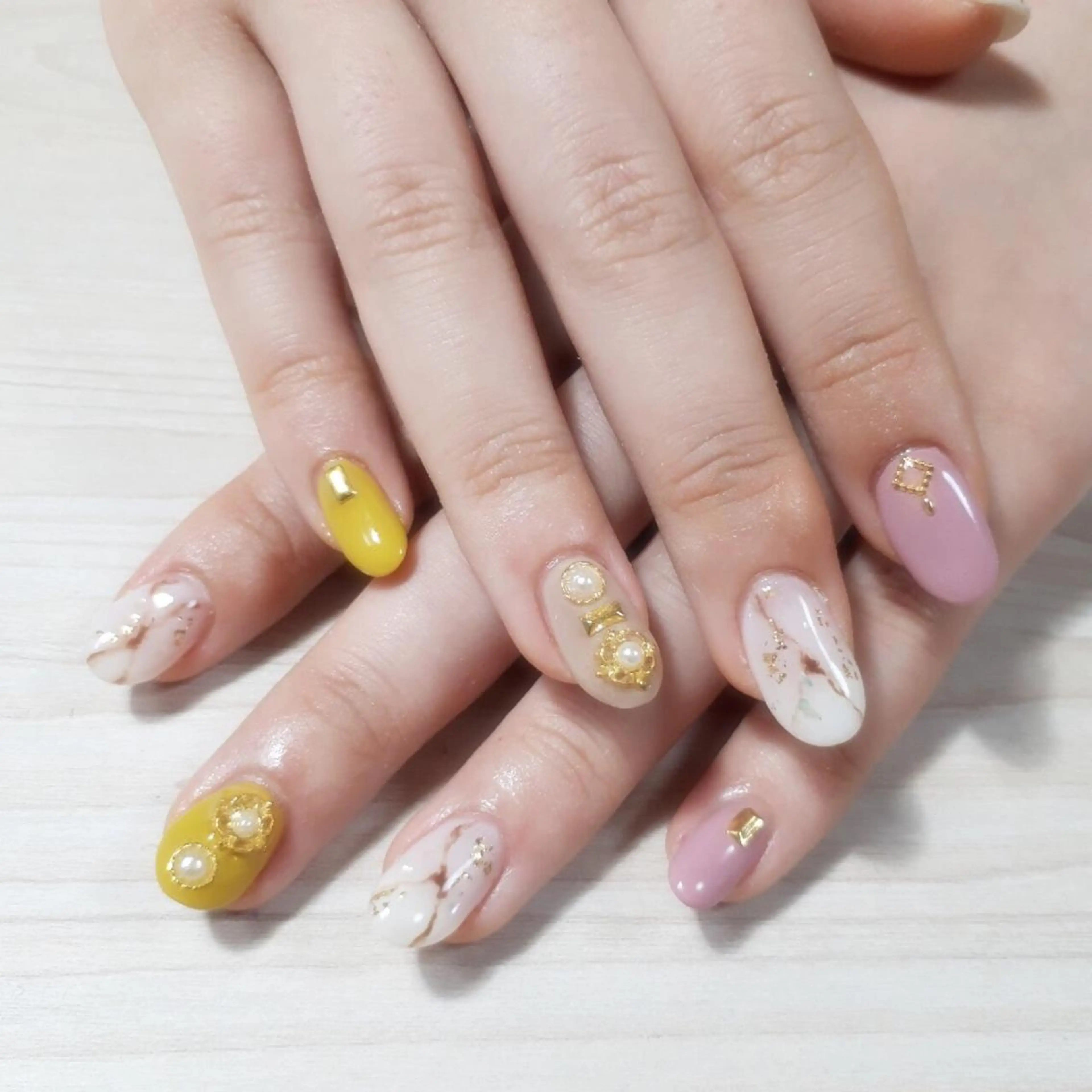 ネイル 安藤 Charlotteのネイルデザイン