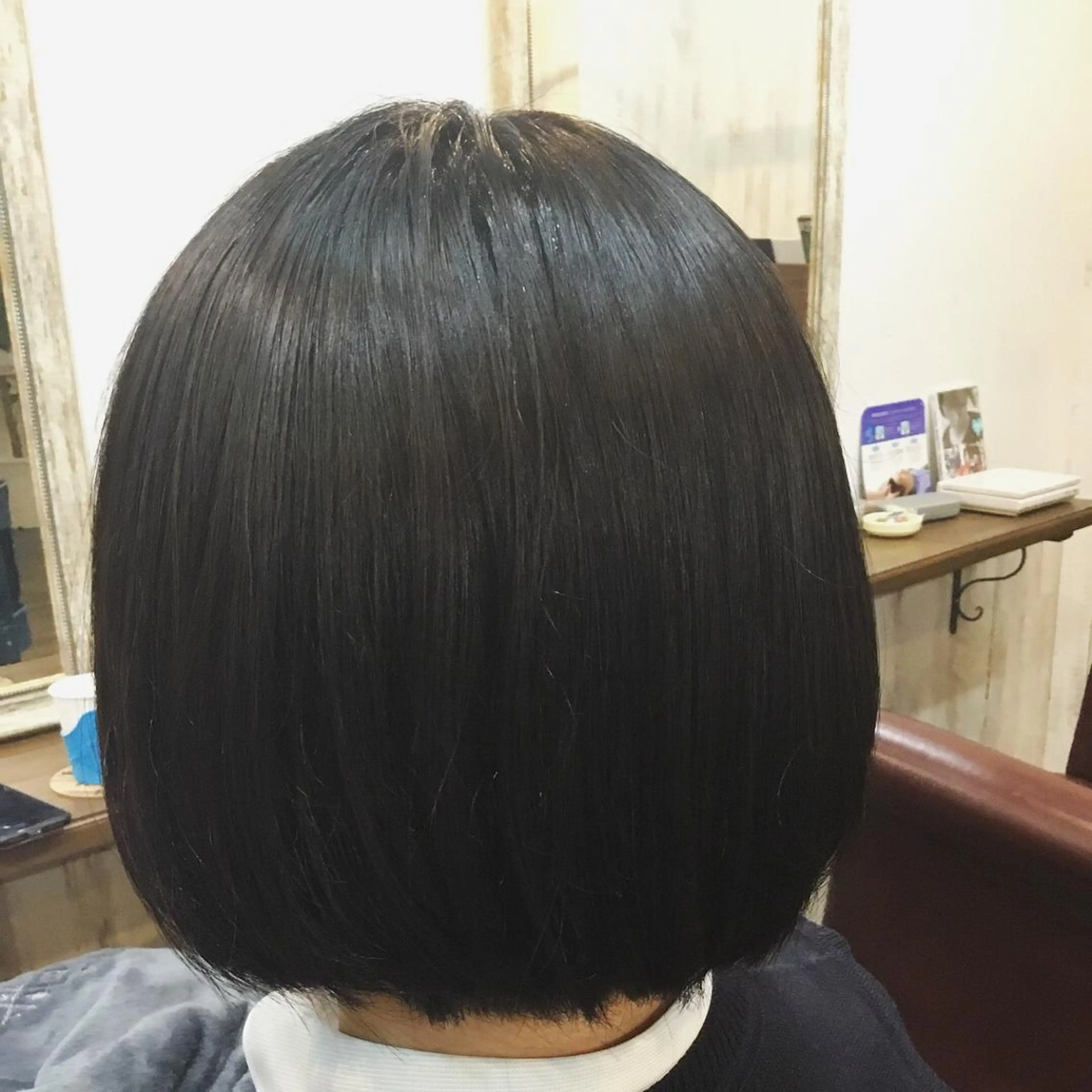 ショート カラー パーマ 金崎 新吾のヘアスタイル