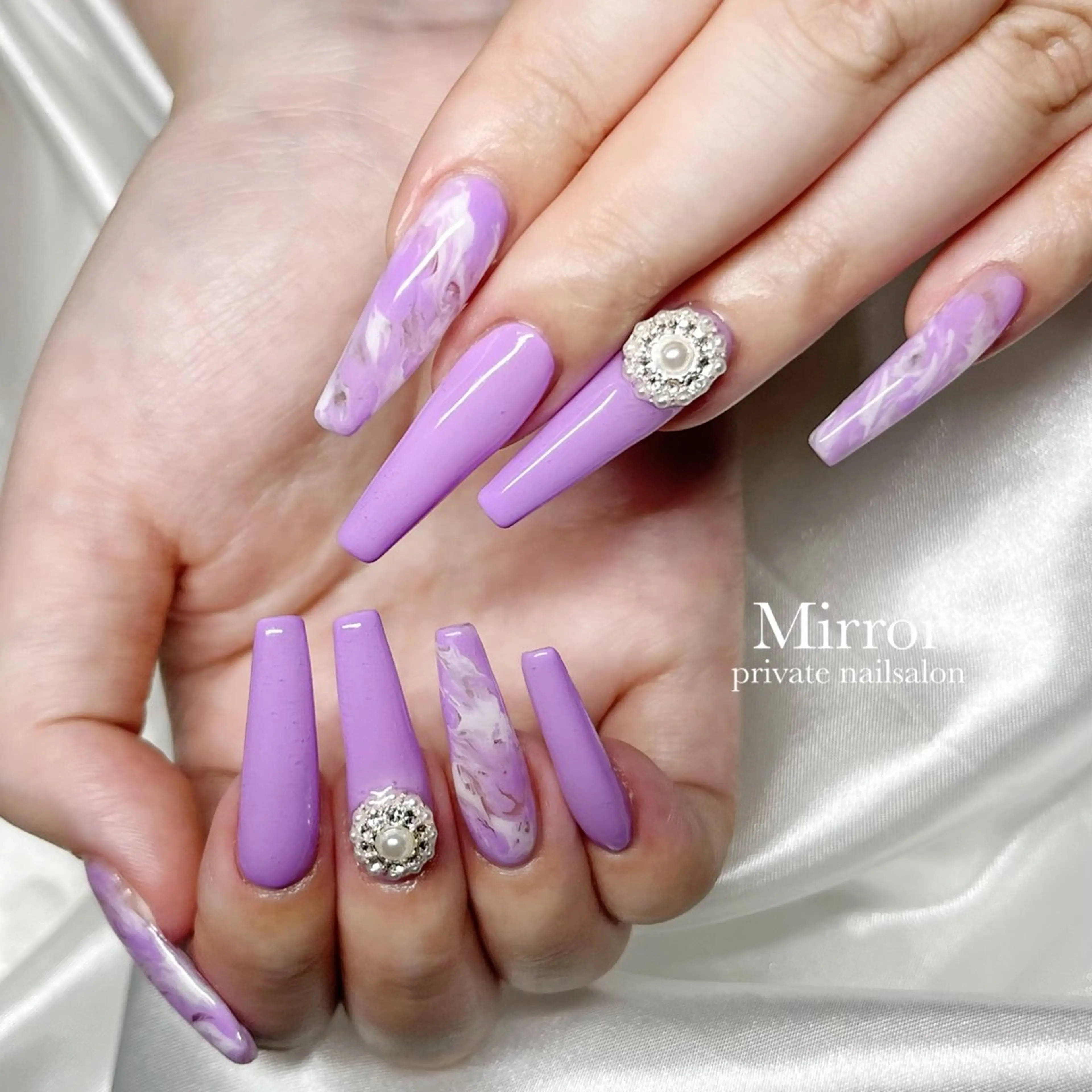 ネイル ハンドネイル nailsalon Mirrorのネイルデザイン