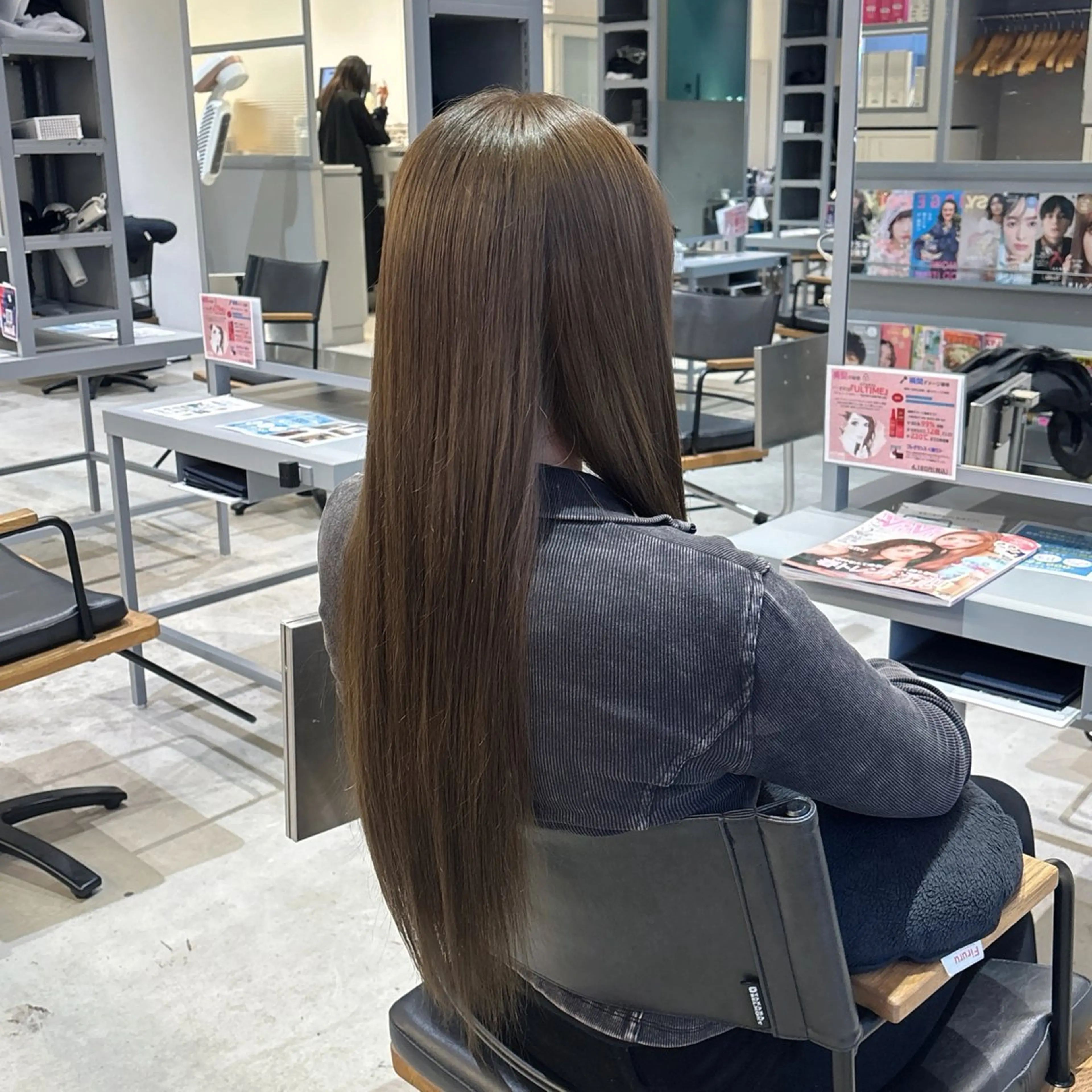 ロング THE SKY所属・The sky 美玲のヘアスタイル