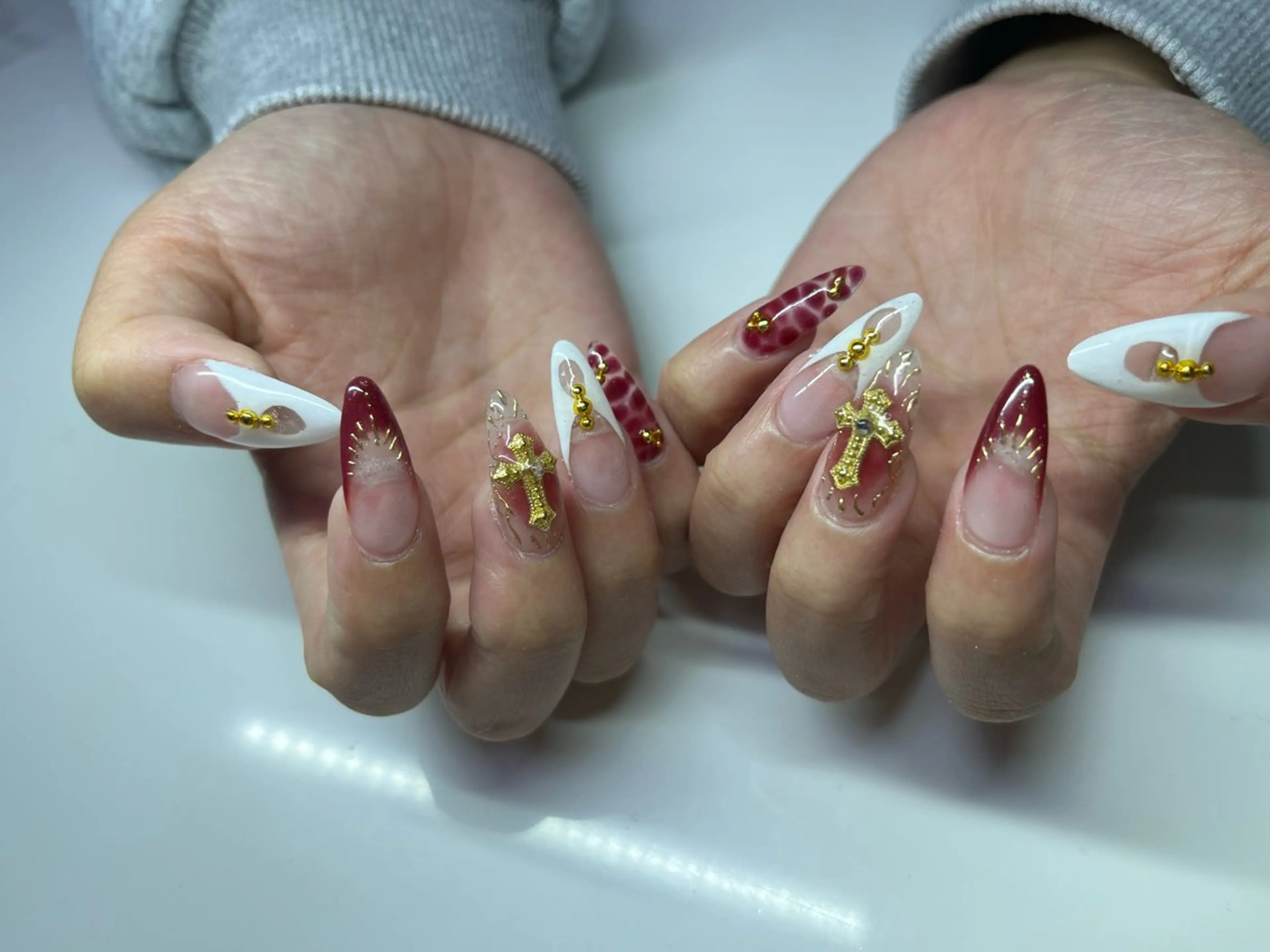 ニュアンス、個性派、ワンホン、ガラスフレンチ、デザインなどのやり放題【オフ込み】の写真