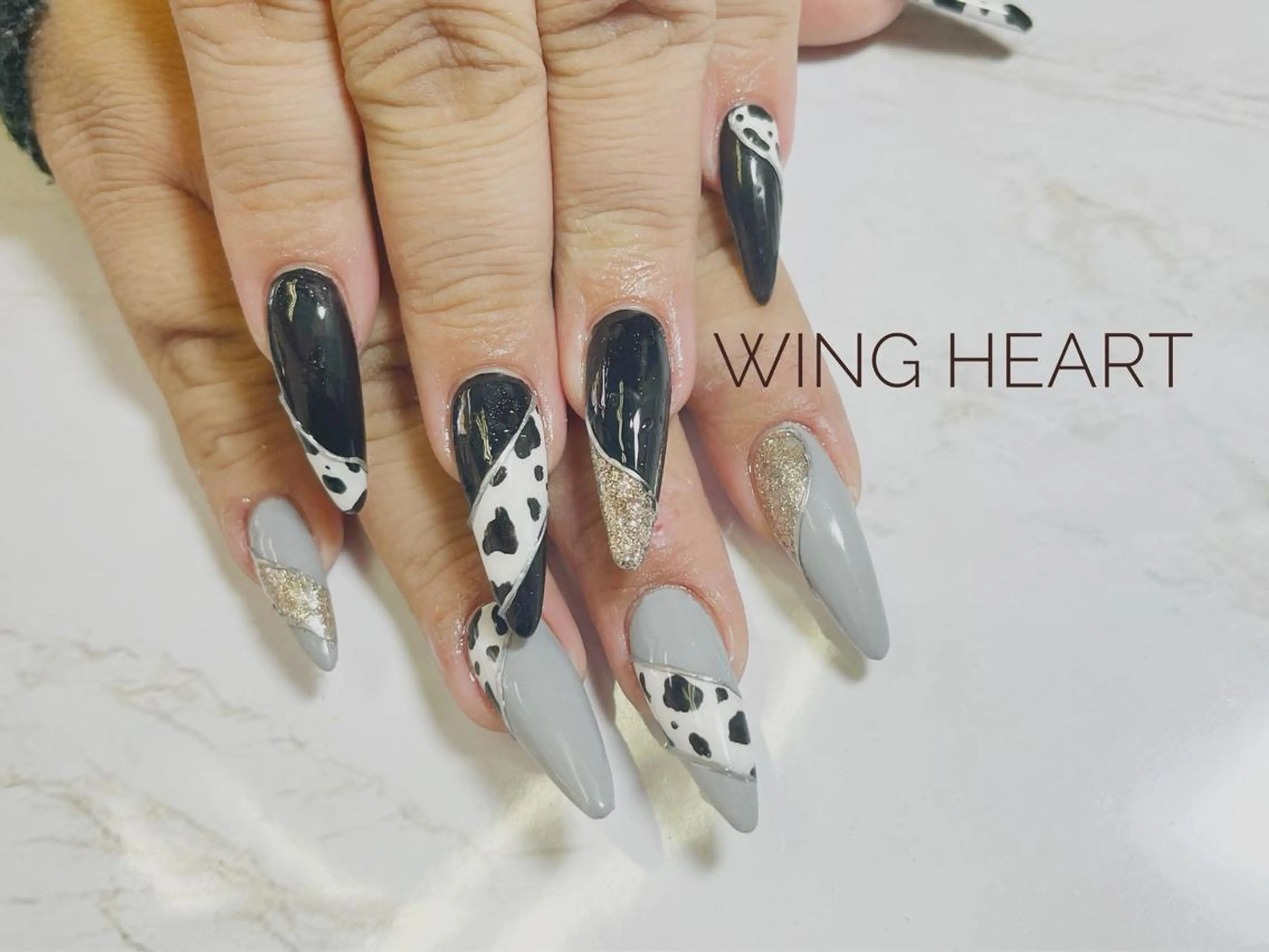 ロング ネイル H NANAのネイルデザイン