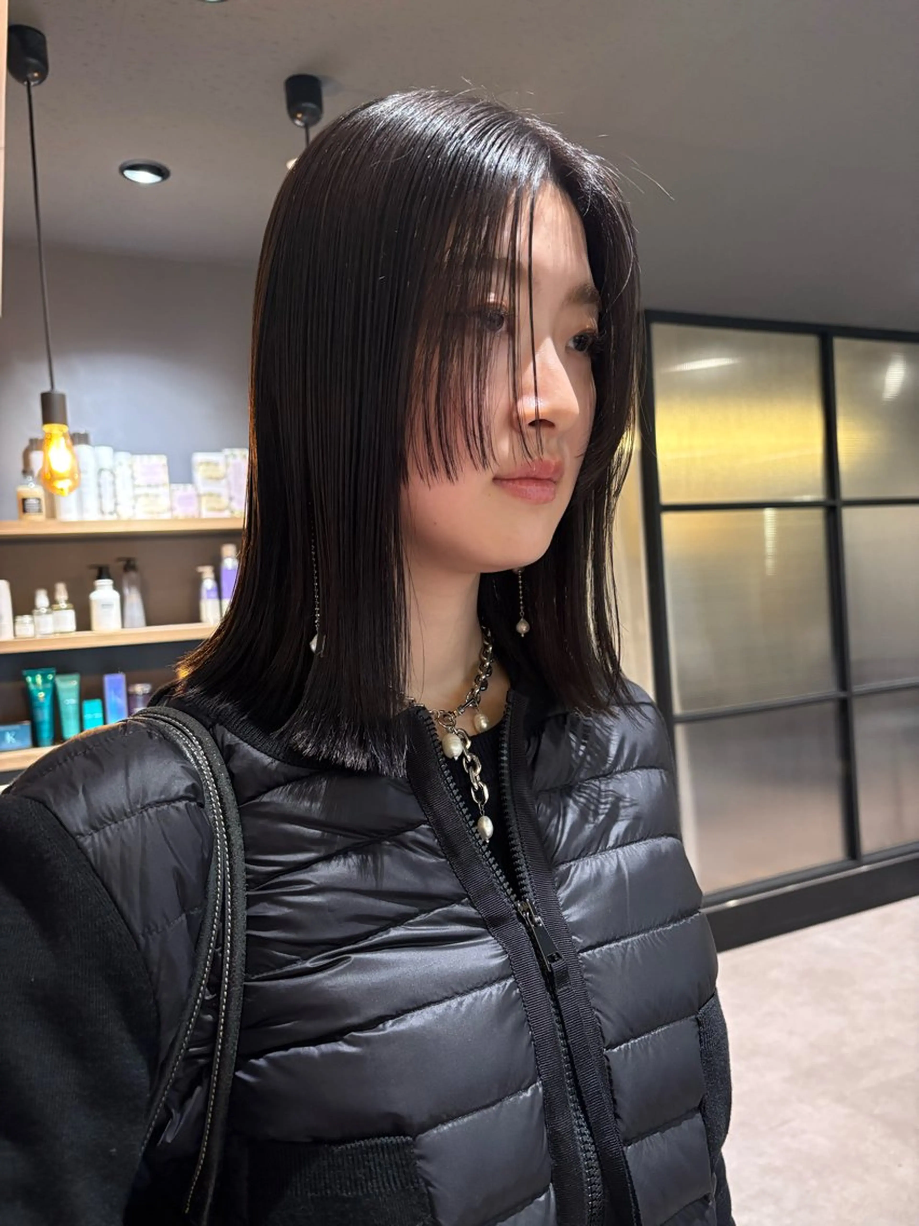 ミディアム カット ヘアカラー SALOWIN新潟万代所属・緑川 瑞穂のヘアスタイル