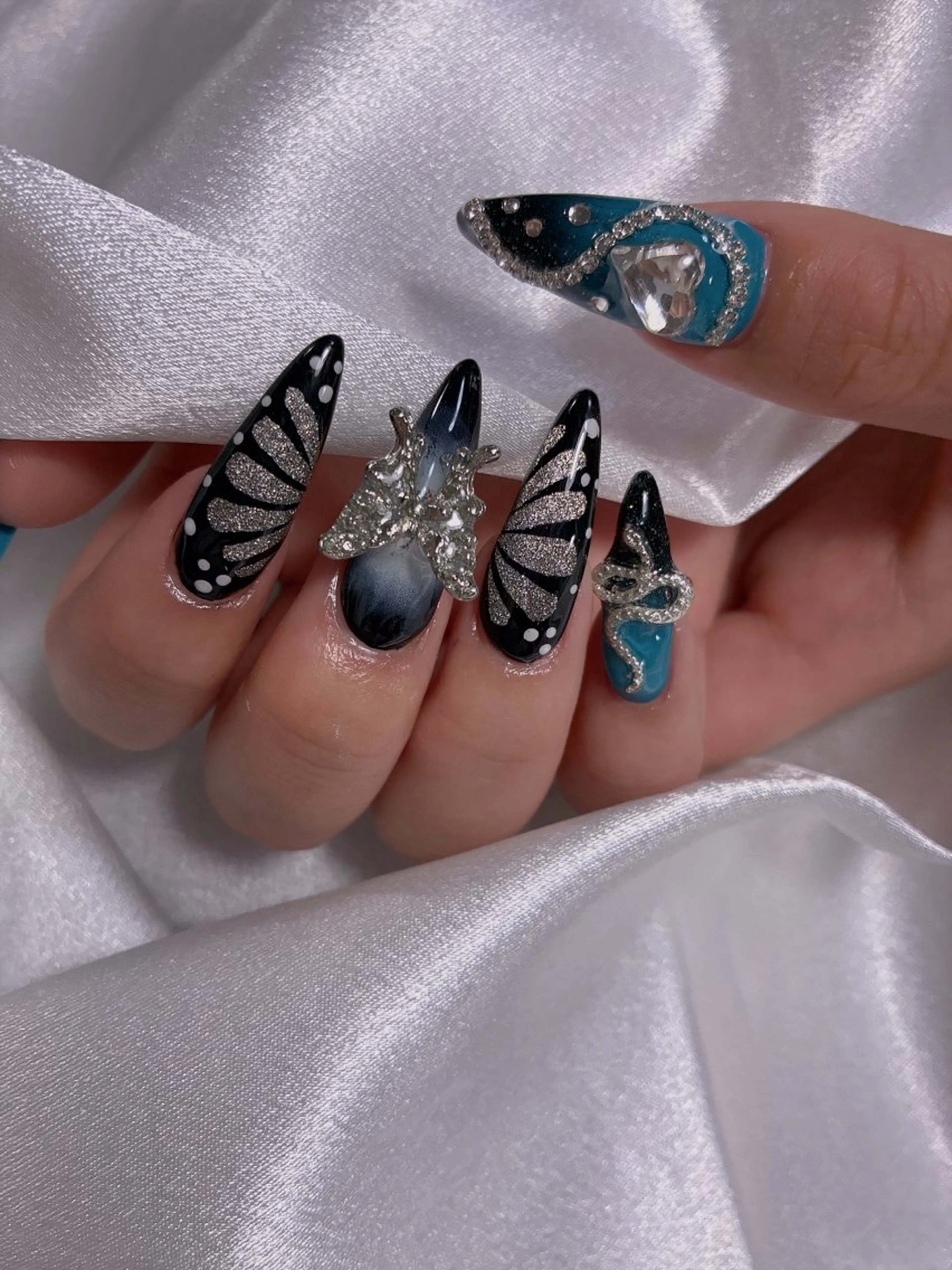 ネイル インフィニティ ネイルサロンのネイルデザイン