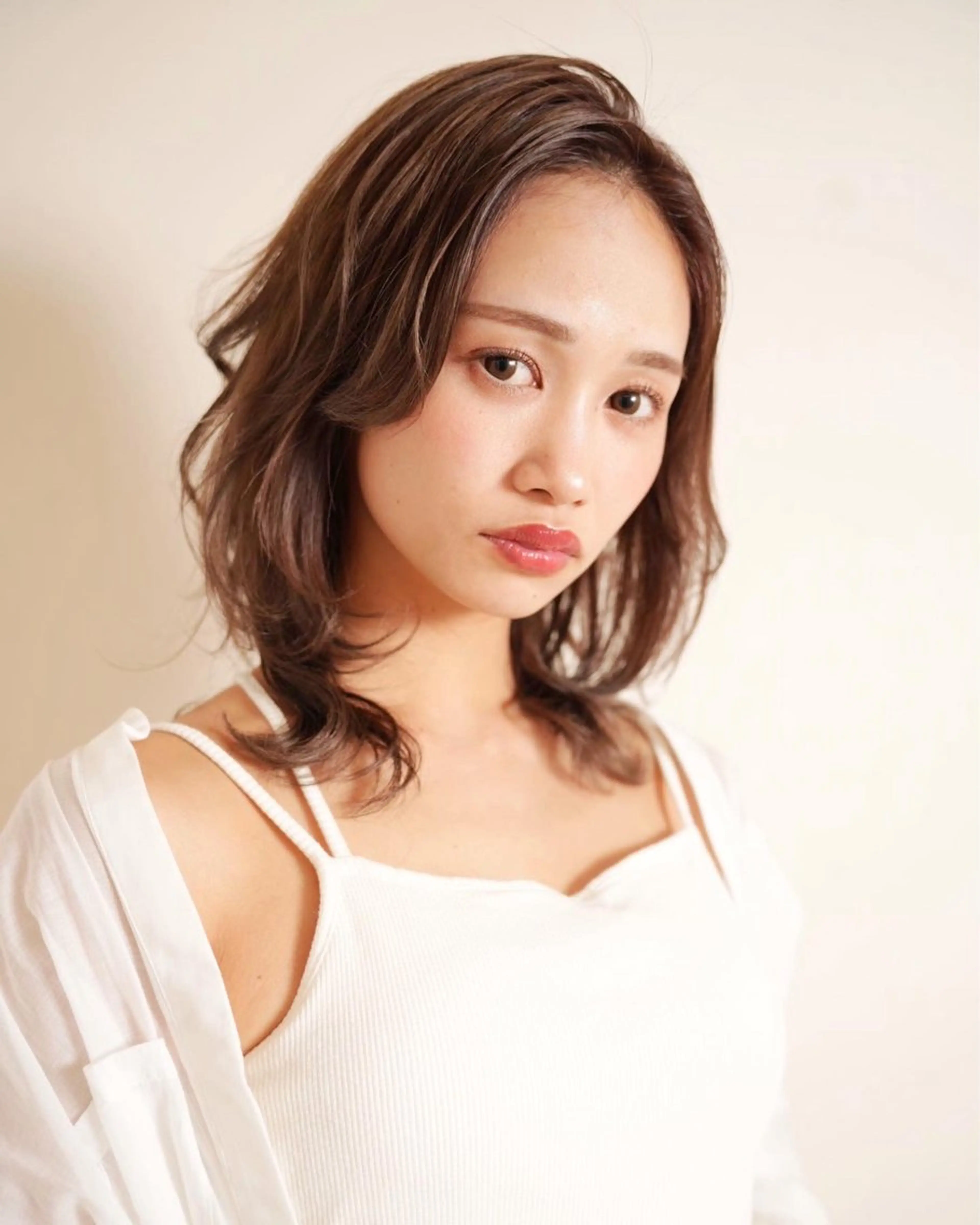 ミディアム レイヤーカット カット ヘアカラー 福森 みずきのヘアスタイル