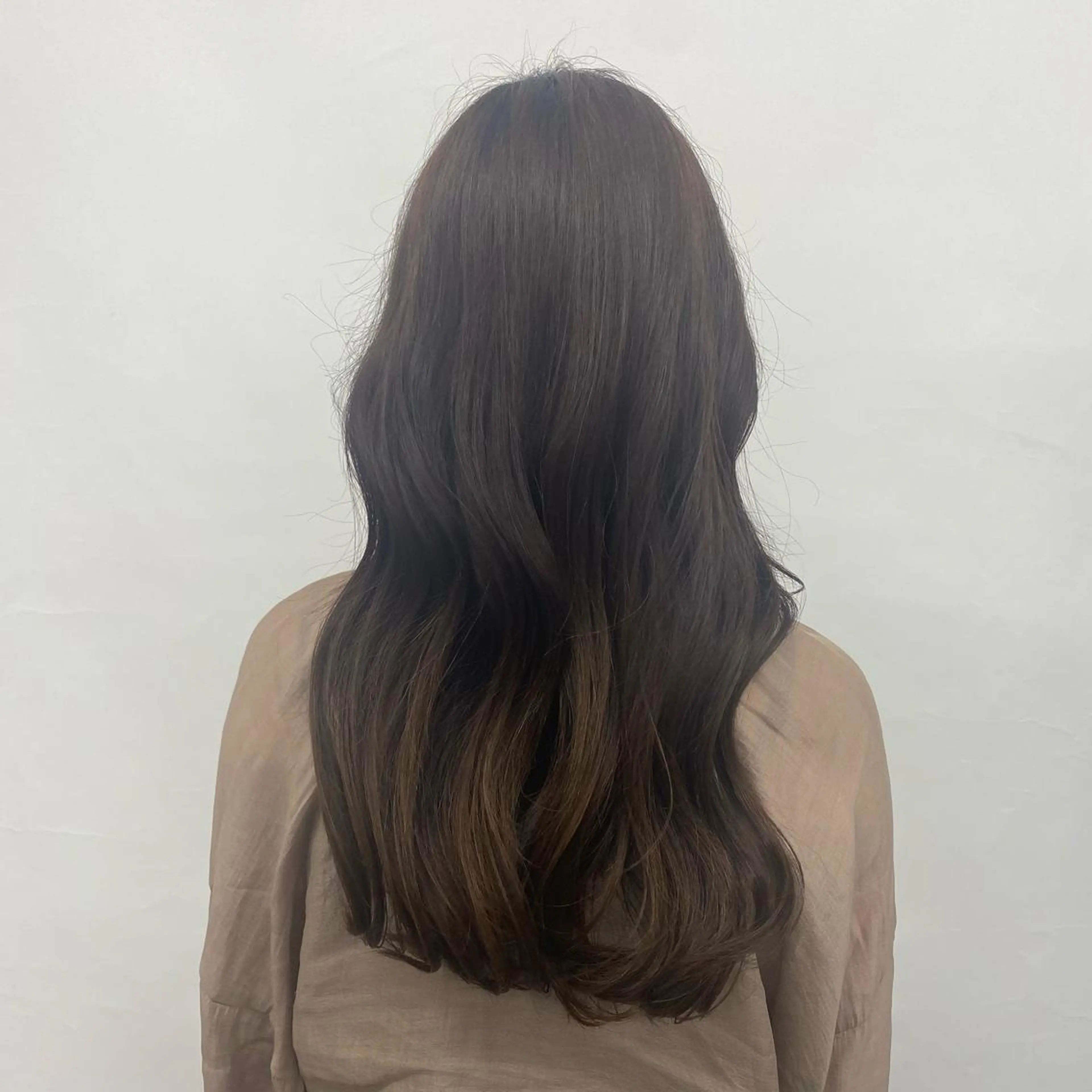 ロング さとう さくらのヘアスタイル