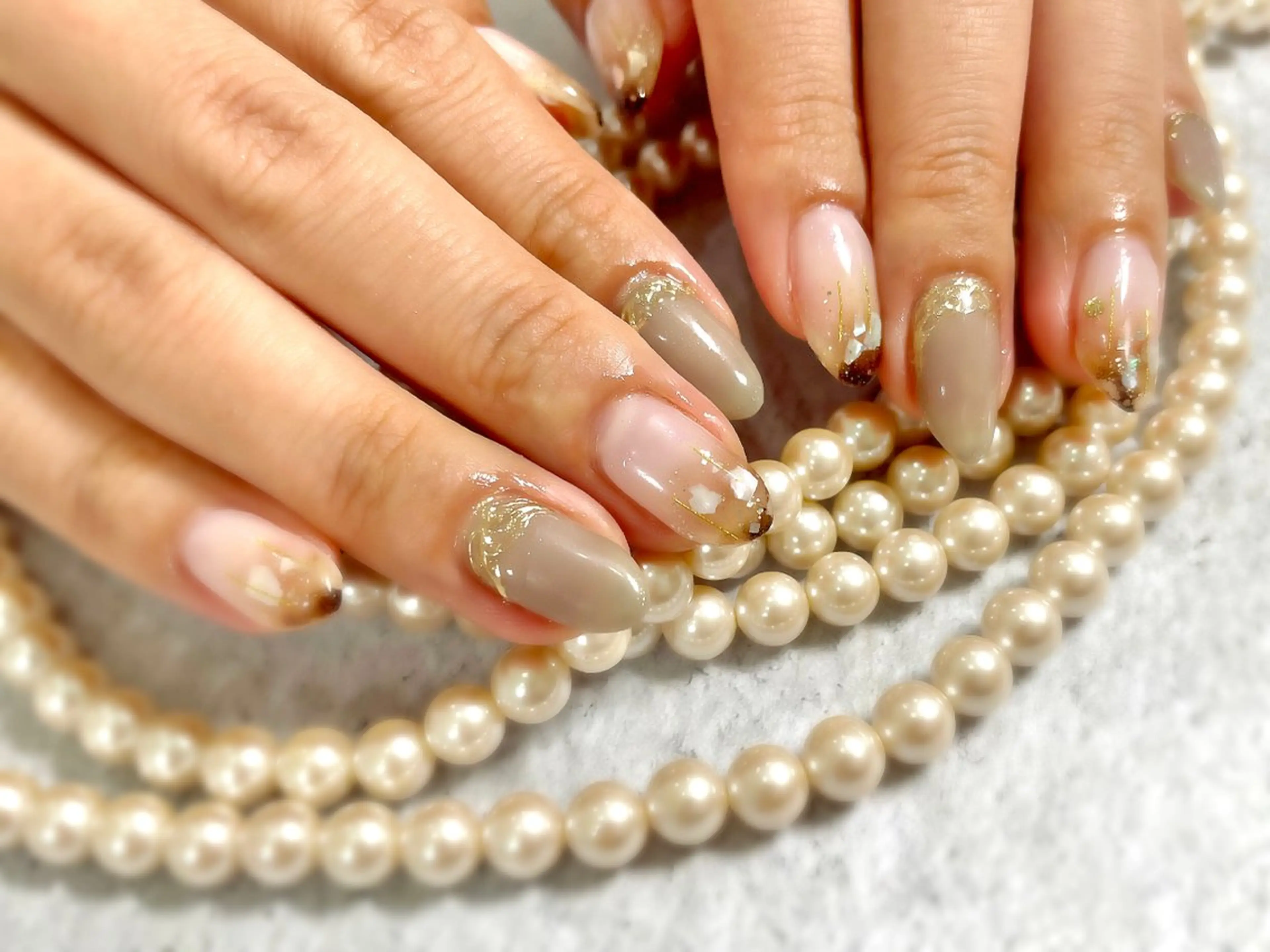 ミディアム BURGUNDY 🌹eriのネイルデザイン