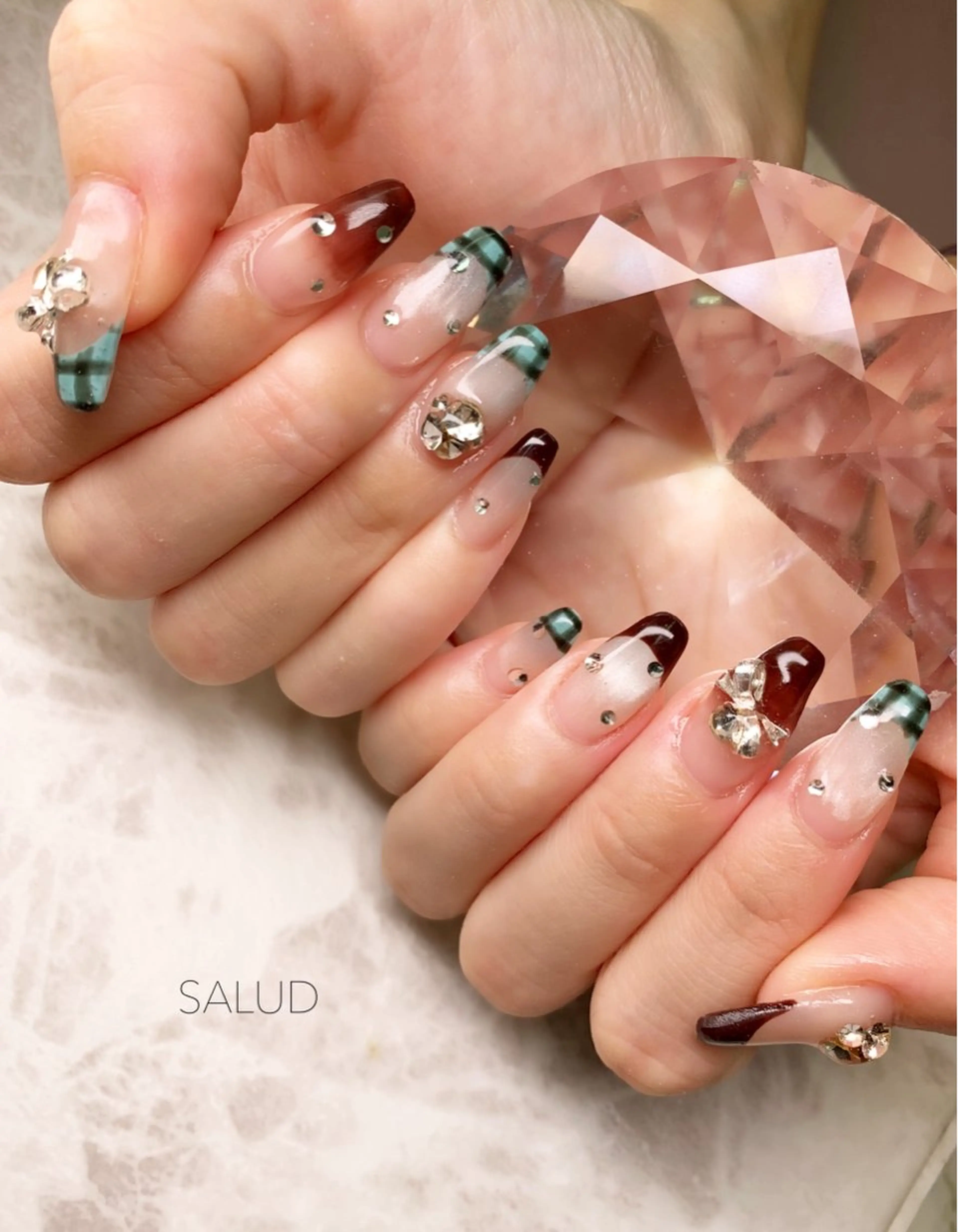 ネイル ハンドネイル Nail Salon SALUDのネイルデザイン