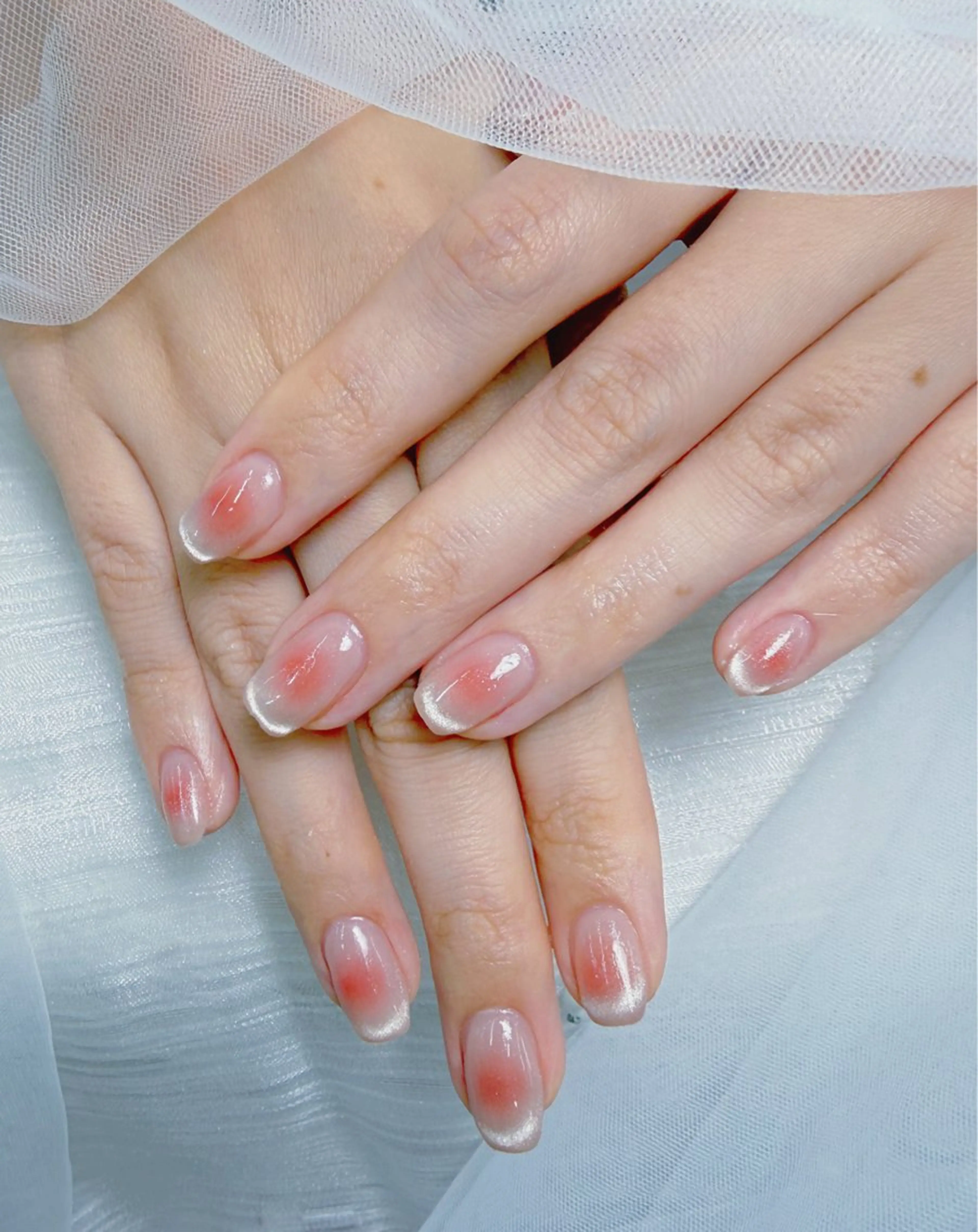 自爪チークネイル&マグネットフレンチ🩵の写真