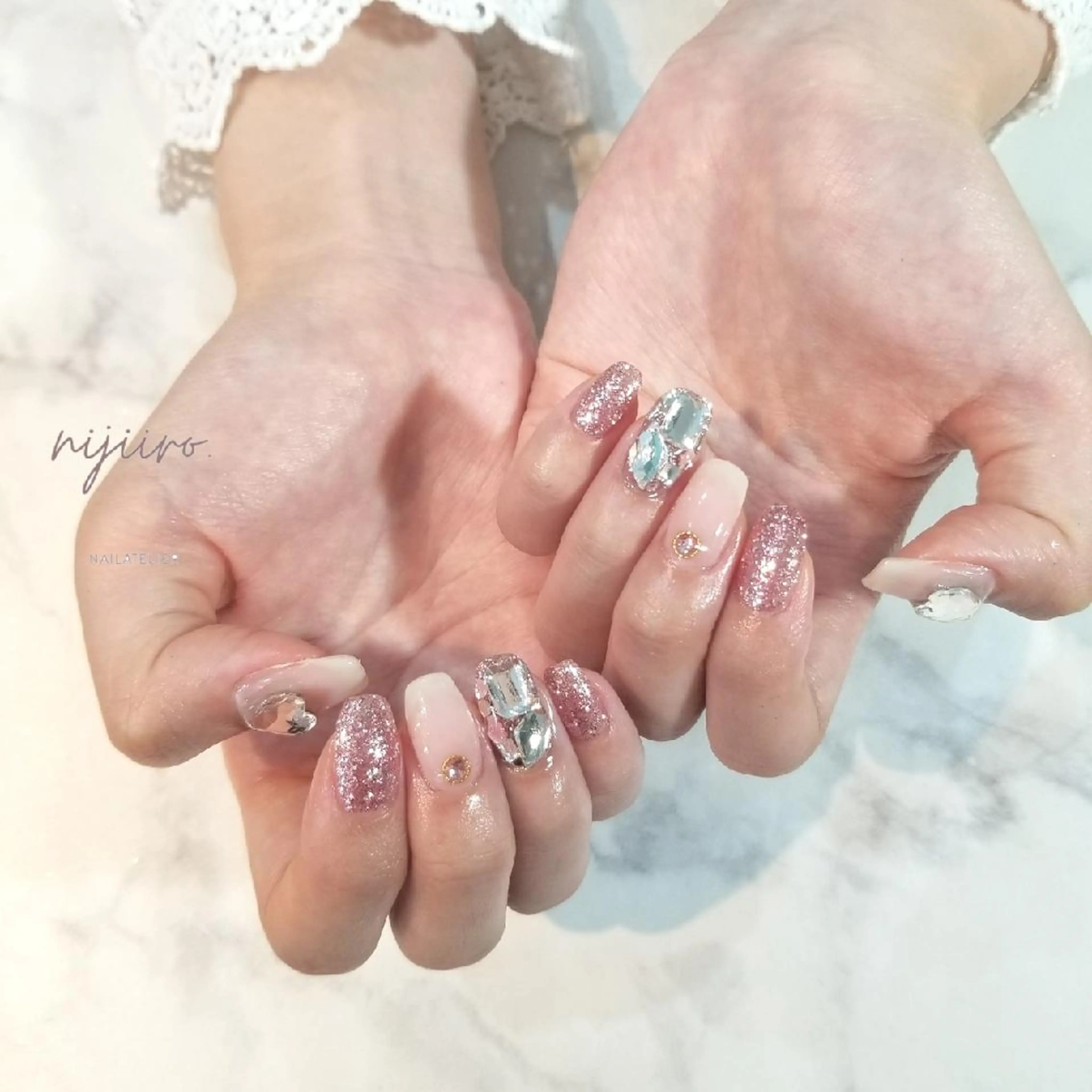 ネイル ハンドネイル nailatelier nijiiro.所属・nijiiro🌈 サトウのネイルデザイン