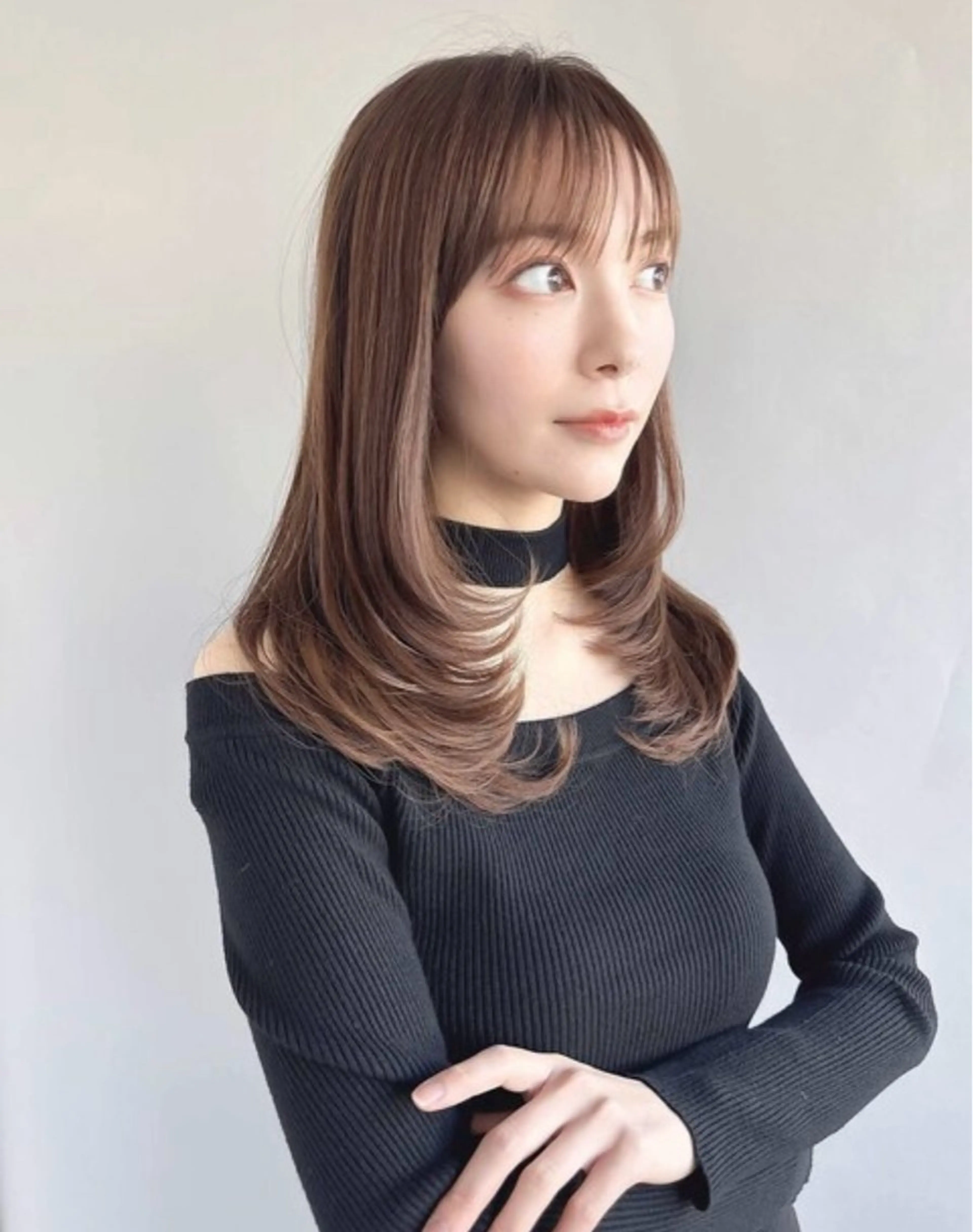 セミロング 髪質改善縮毛矯正 堀田陸斗のヘアスタイル