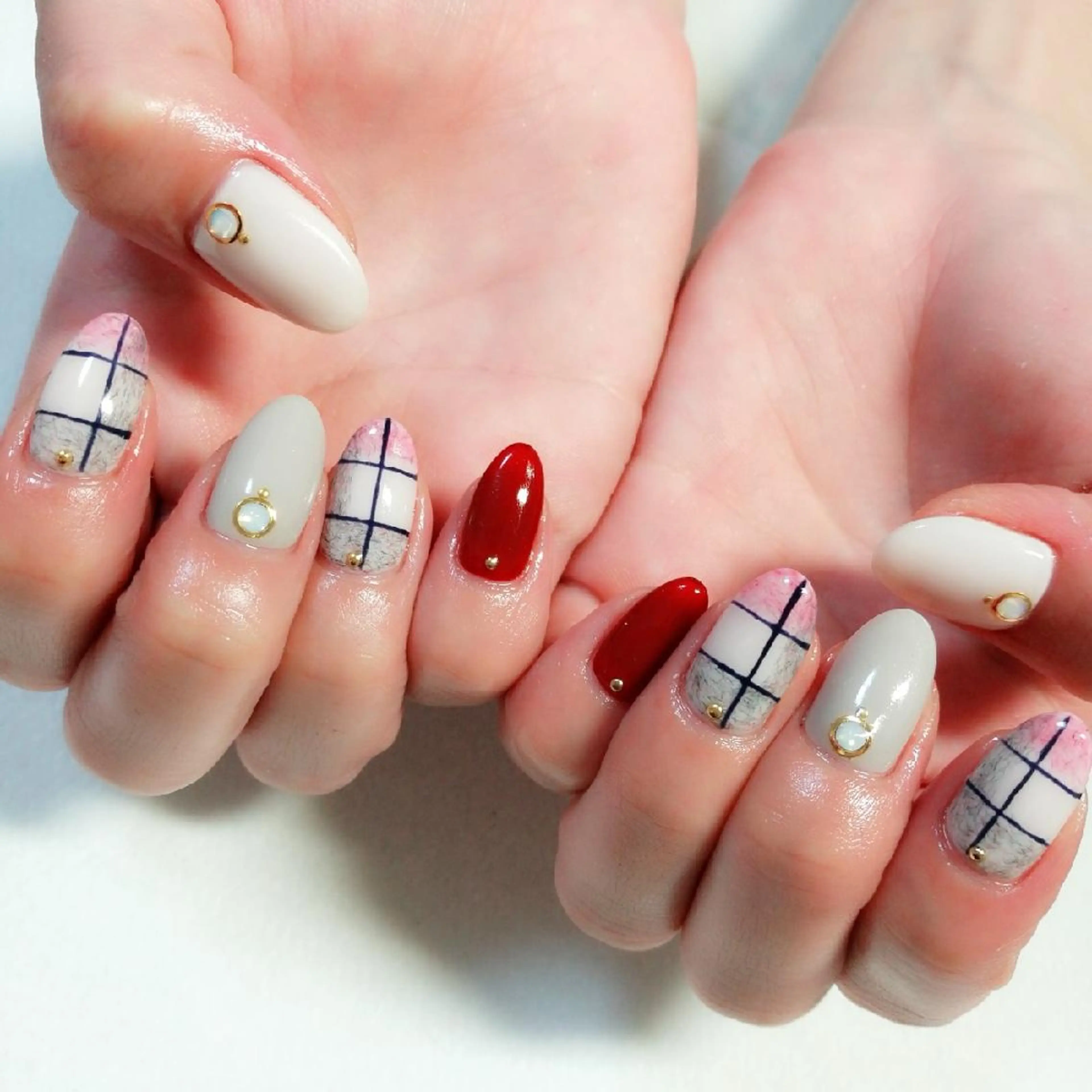 ネイル VIOLUS所属・VIOLUS 関目のネイルデザイン