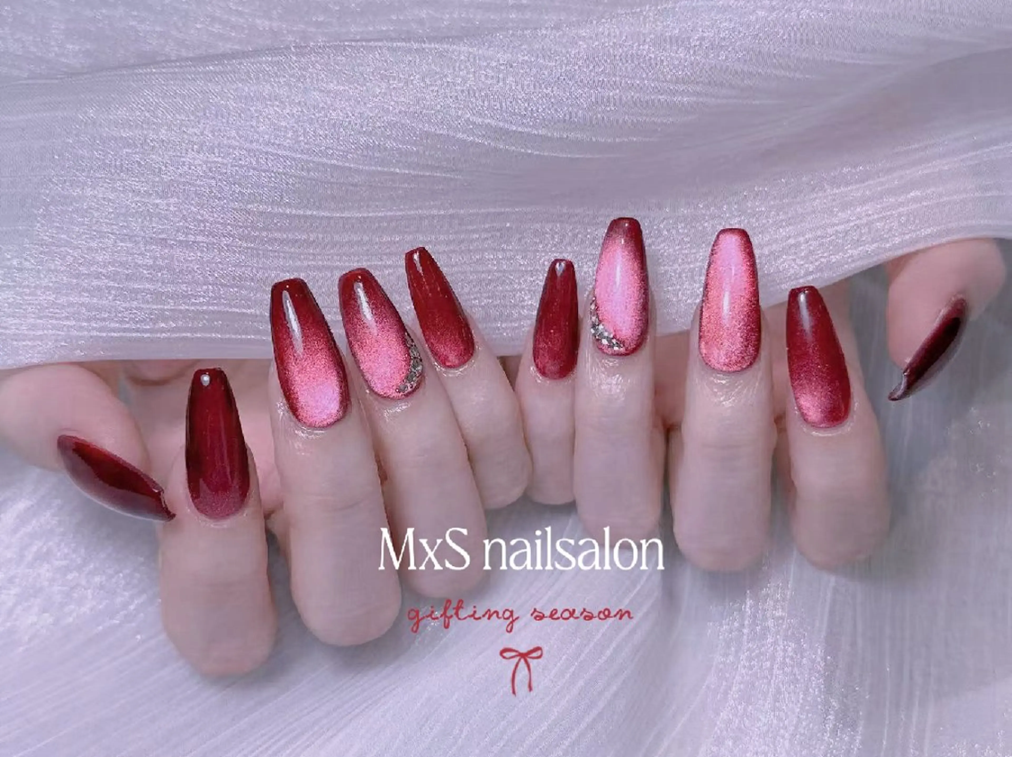 ネイル ストーンネイル ハンドネイル MxS Nail(長さだし/フィルイン/マグネット/韓国ネイル/ワンホンネイル/ワンカラー)所属・MxS リィリィのネイルデザイン