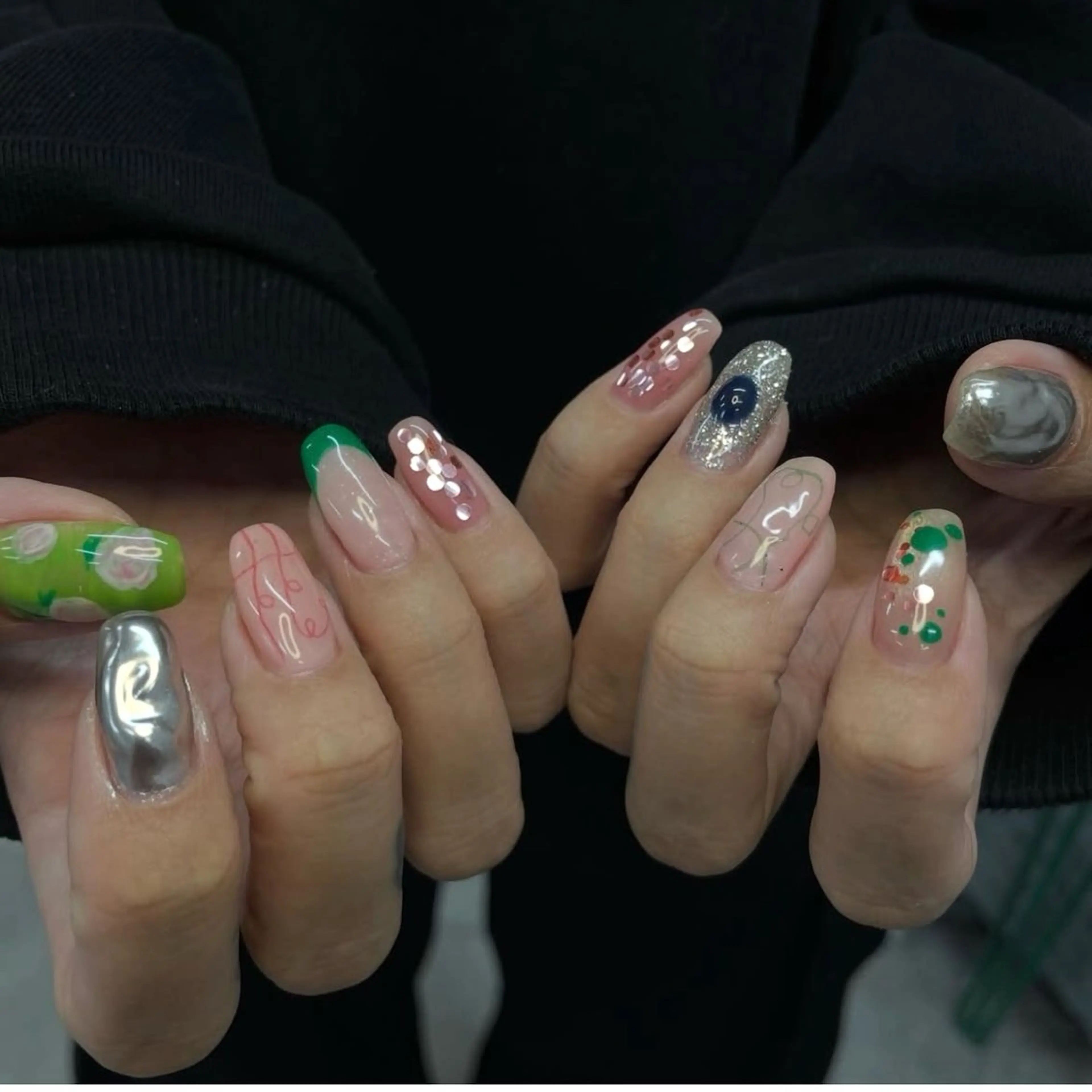 ネイル ハンドネイル フットネイル ゆびノさき +ikebukuroのネイルデザイン