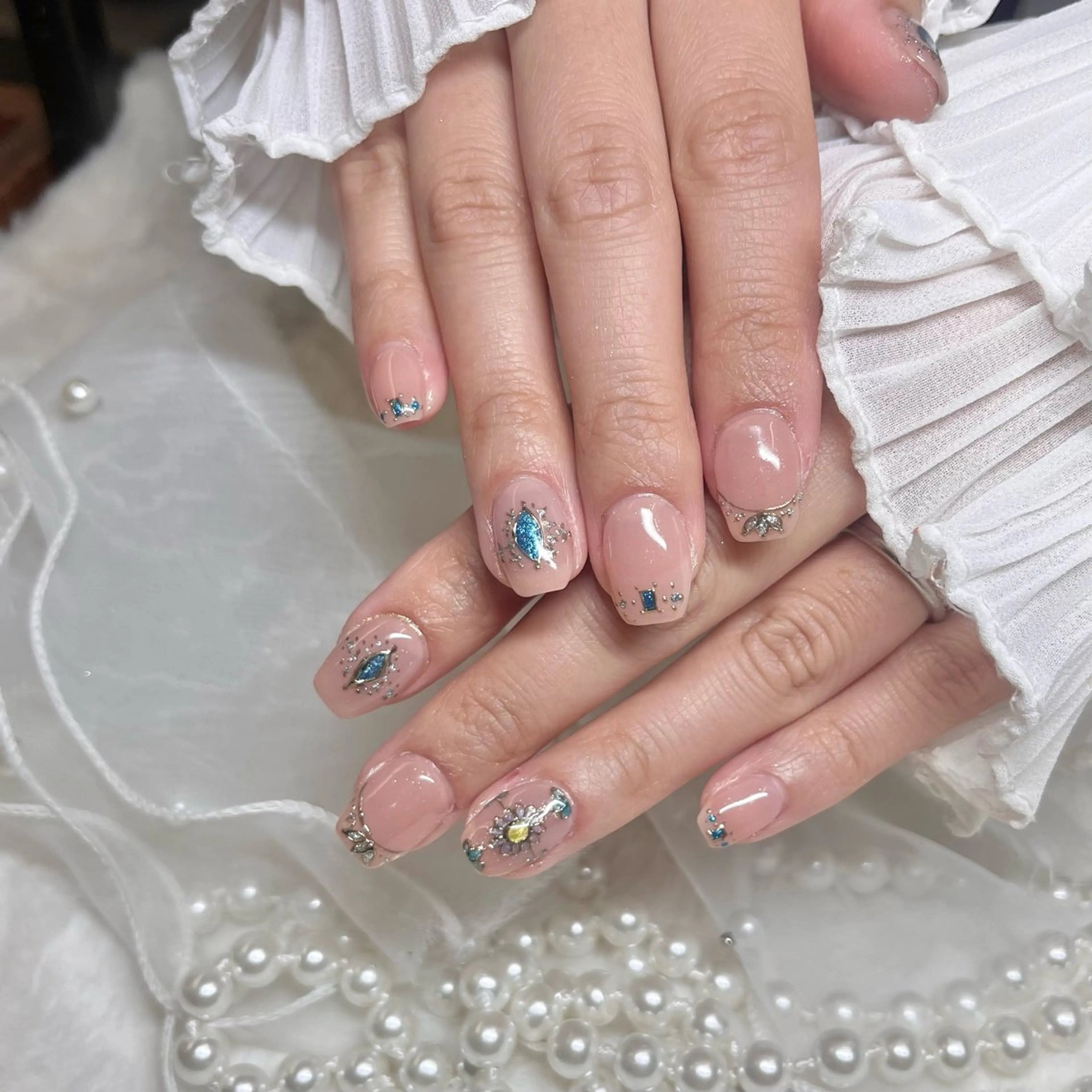 ネイル ブルー キラキラネイル シンプルネイル 春ネイル Vogustys Nail 山田のネイルデザイン
