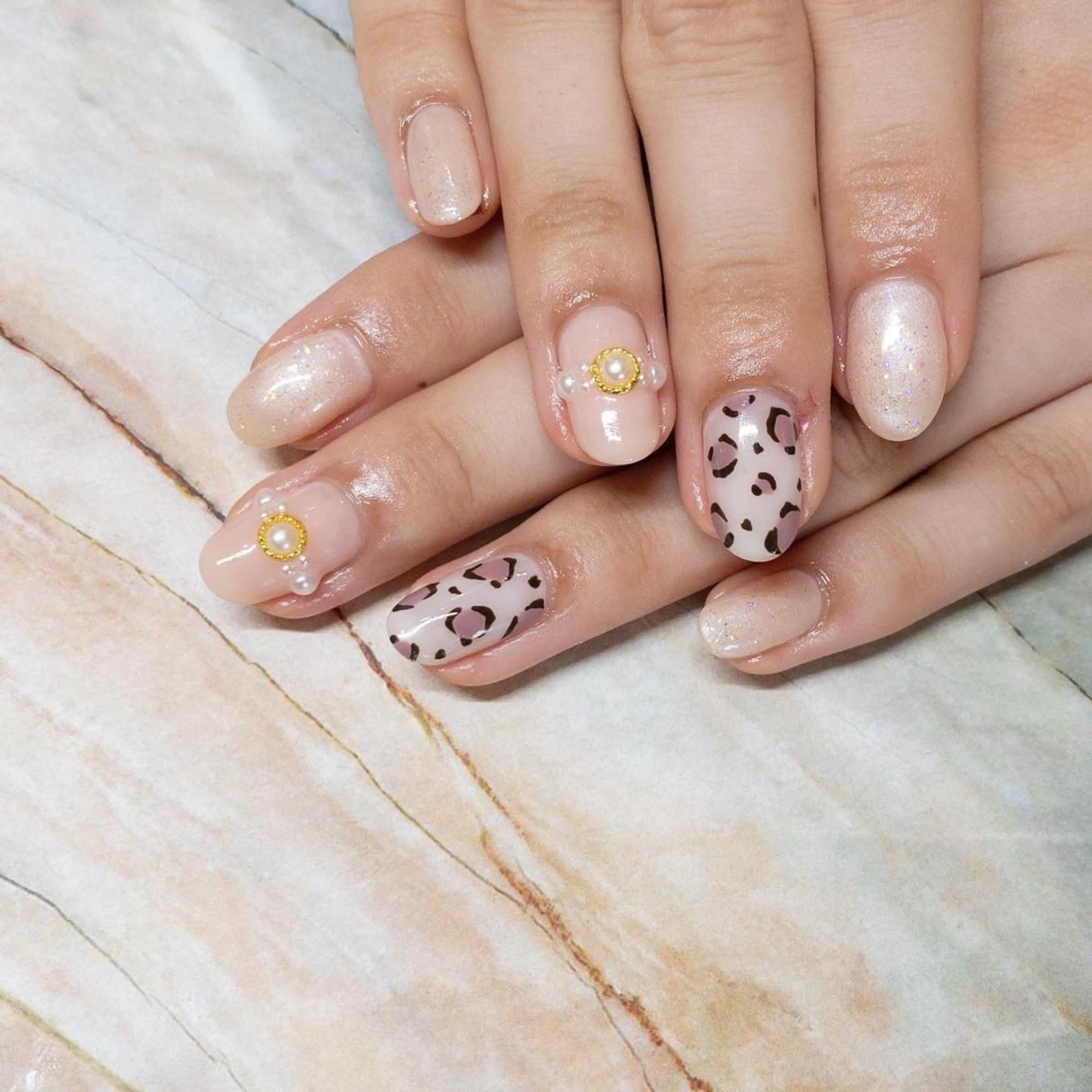 ネイル rokunana 佐野のネイルデザイン