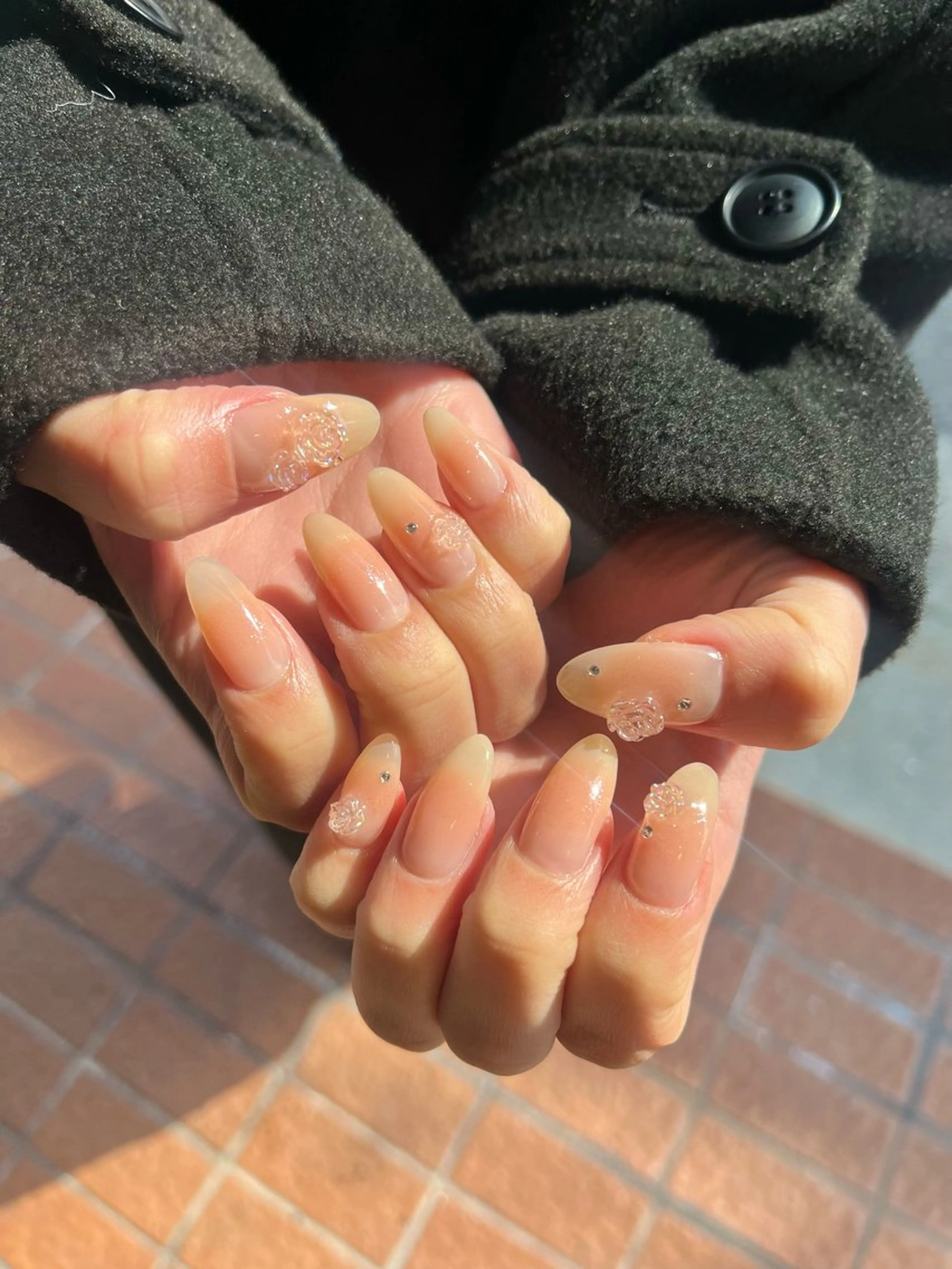 ネイル オーロラネイル チークネイル シンプルネイル ハンドネイル ballie／小野原 なつみのネイルデザイン