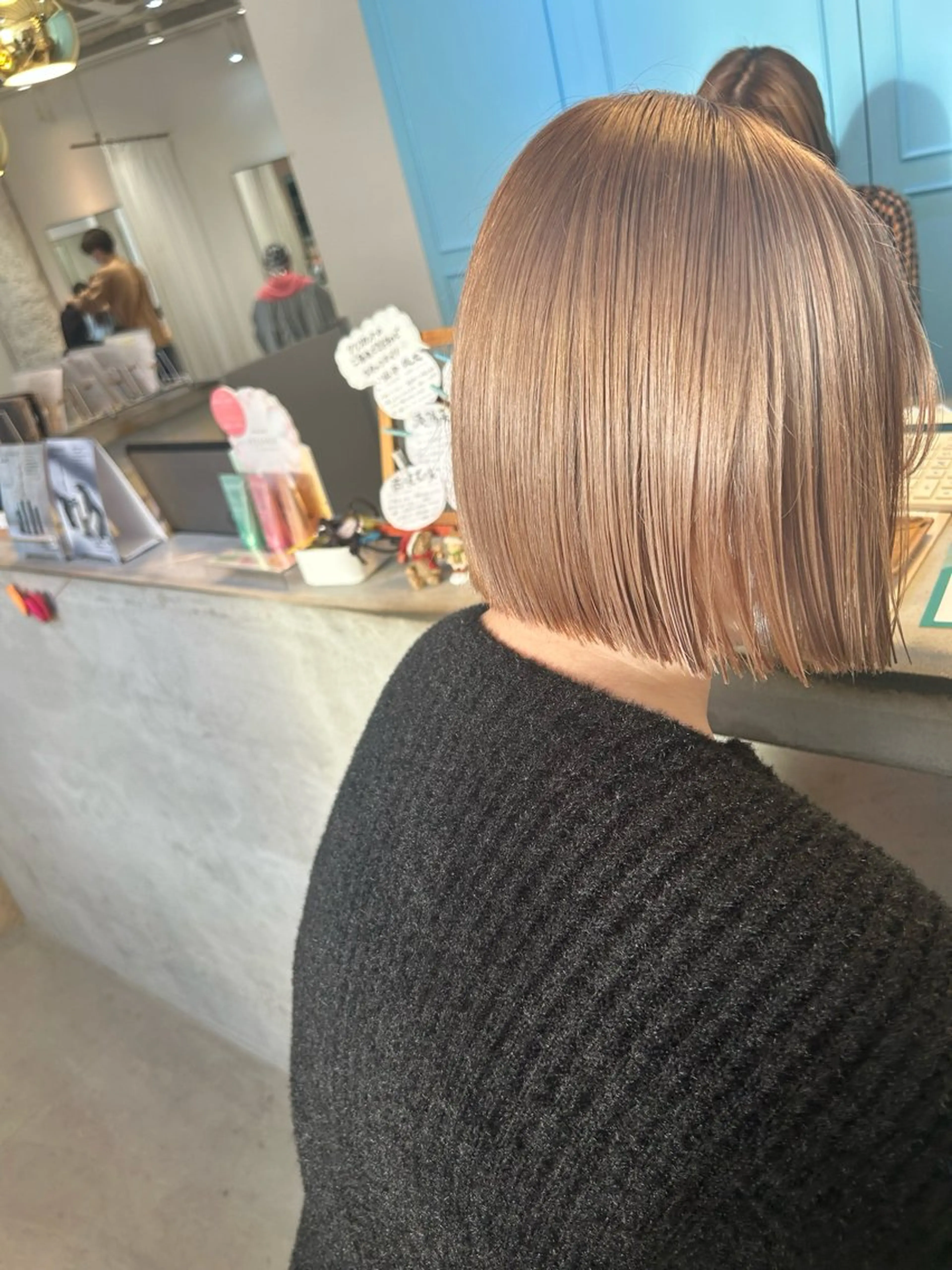 ショート カラー カット ヘアカラー AVANCE.なかもず所属・砂野 真璃奈のヘアスタイル