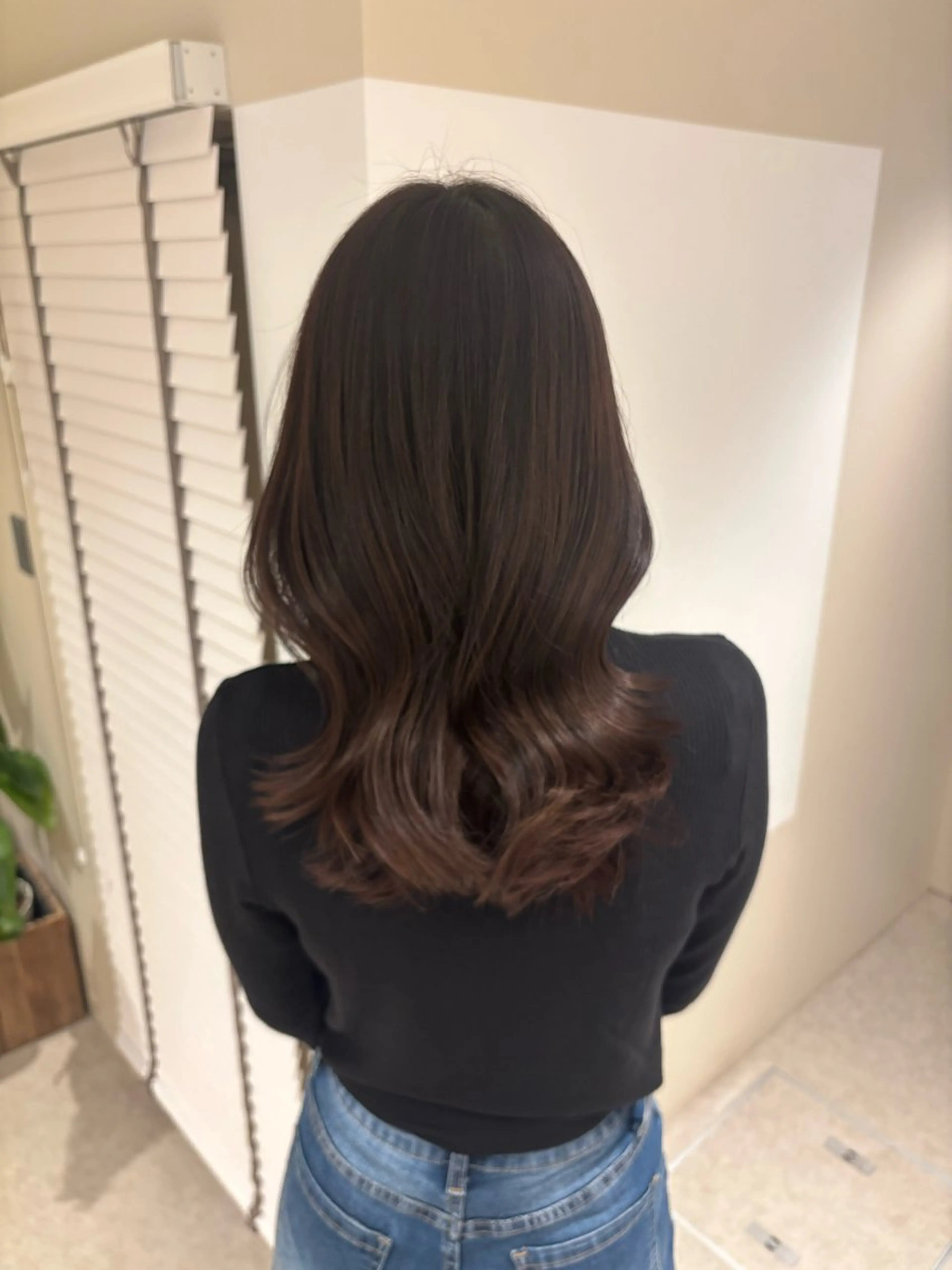 セミロング カラー 篠崎 加奈のヘアスタイル