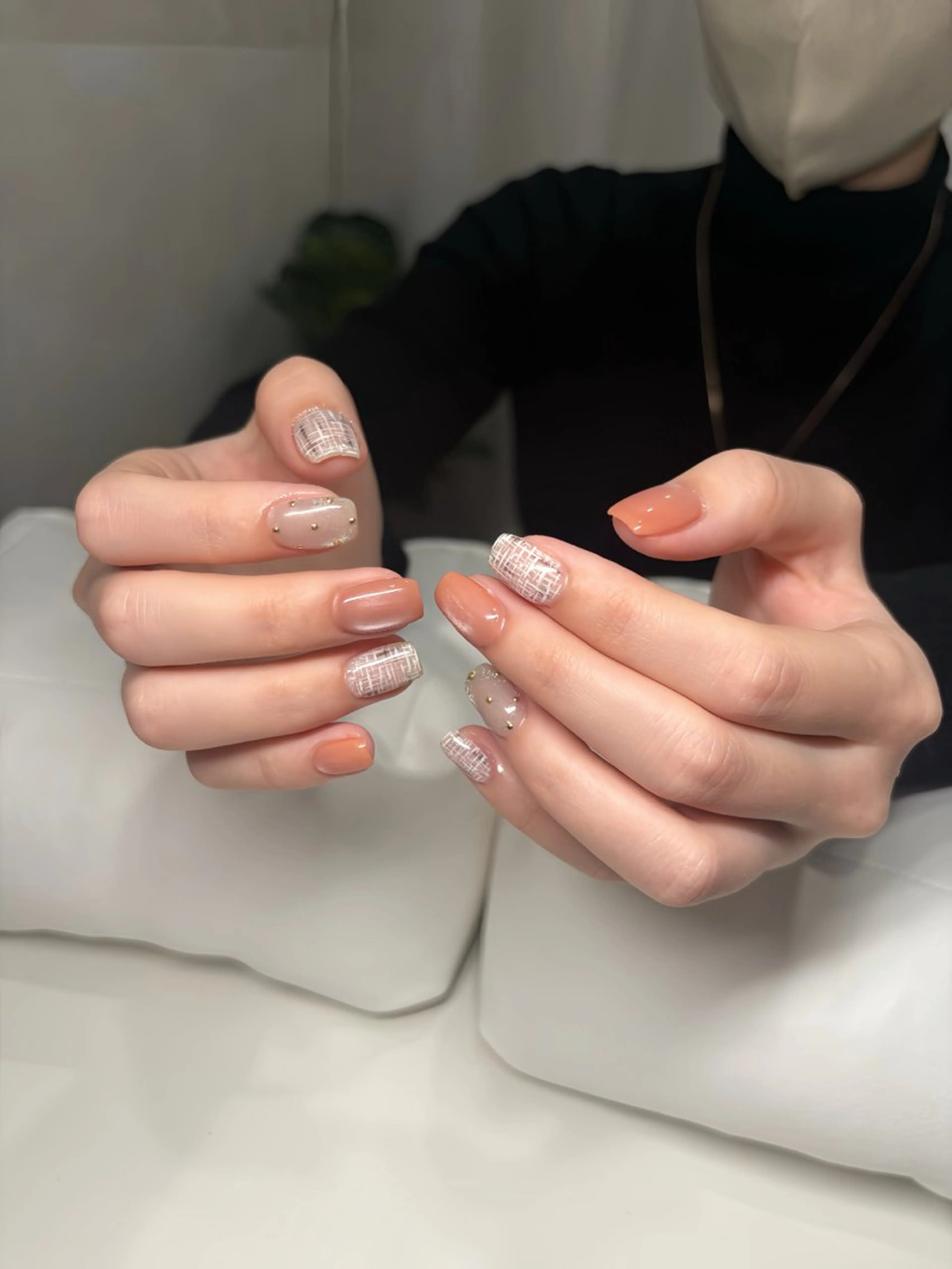 ネイル オレンジ ツイードネイル ハンドネイル GO TODAY シェアサロン Aimee店所属・ネイルサロン /しあわせたいむのネイルデザイン