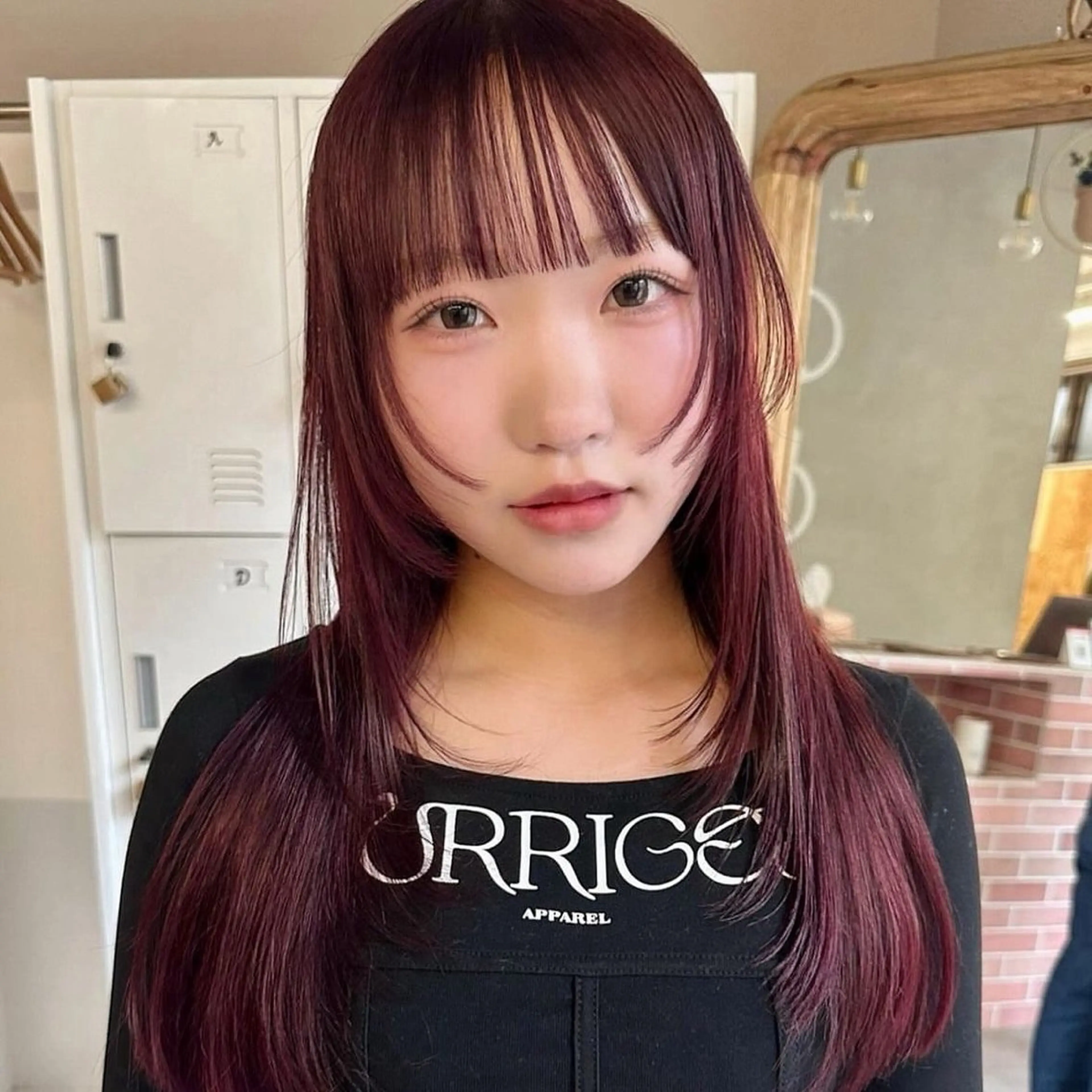 ロング カラー ブリーチ ダブルカラー ブリーチなしカラー ピンクカラー レッドカラー ハイトーン縮毛/暖色 なーな🎀🤍のヘアスタイル