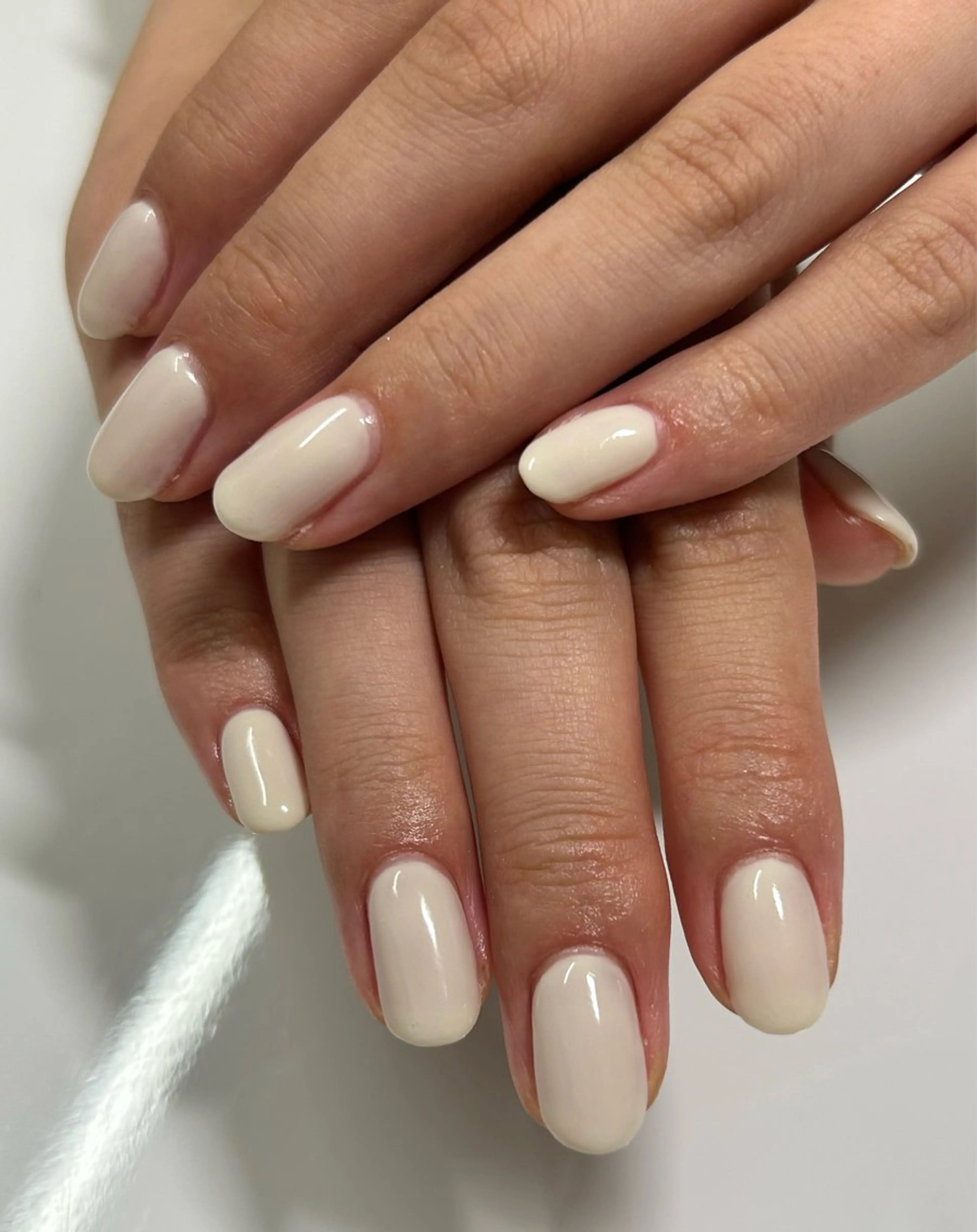 ネイル ワンカラーネイル ホワイト katarina🪐 filonnailのネイルデザイン