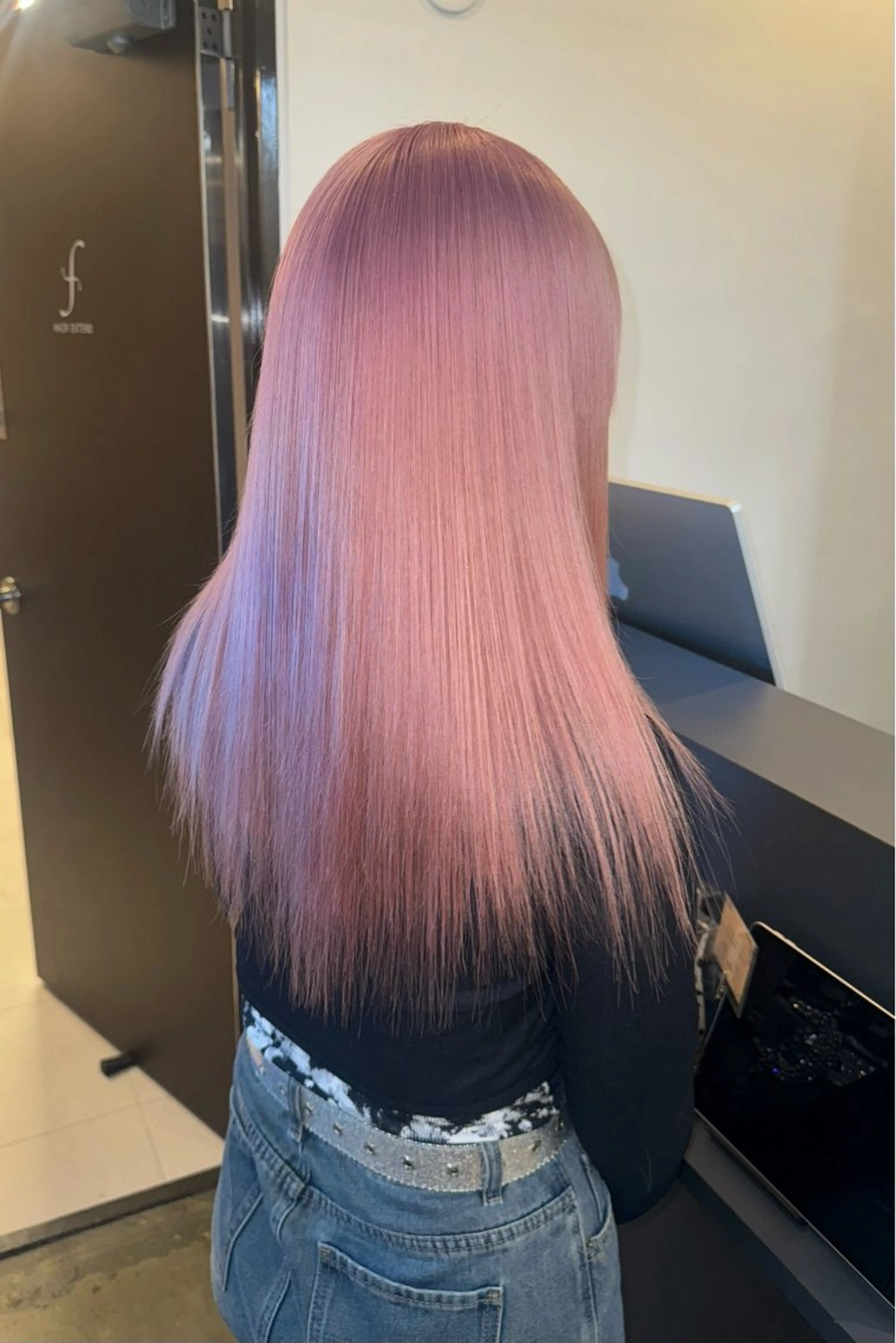 ロング カラー ブリーチ ケアブリーチ 透明感カラー ピンクカラー エクステ/ダブル カラー/LISAのヘアスタイル