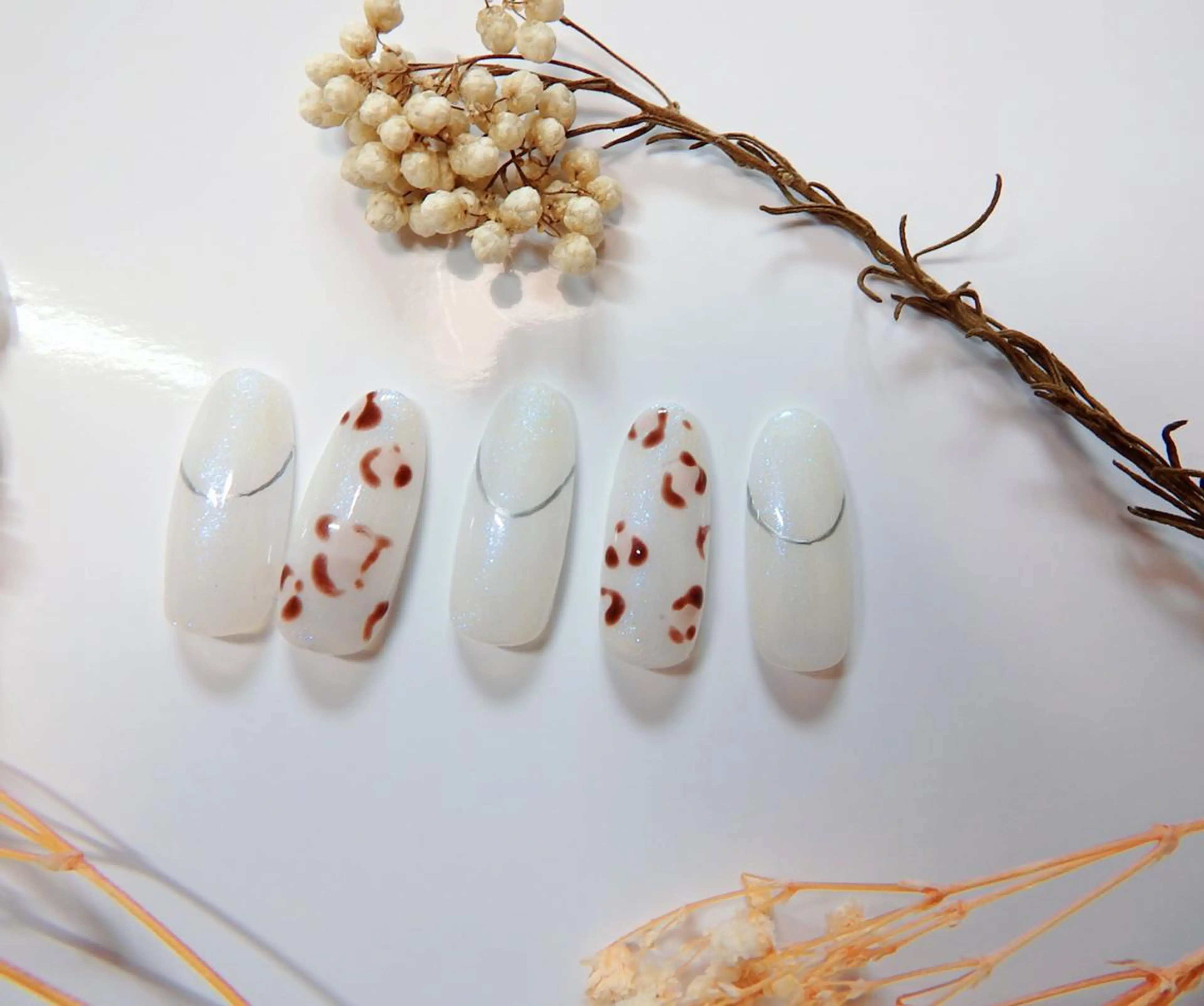 ネイル AB マツエクネイルサロンのネイルデザイン