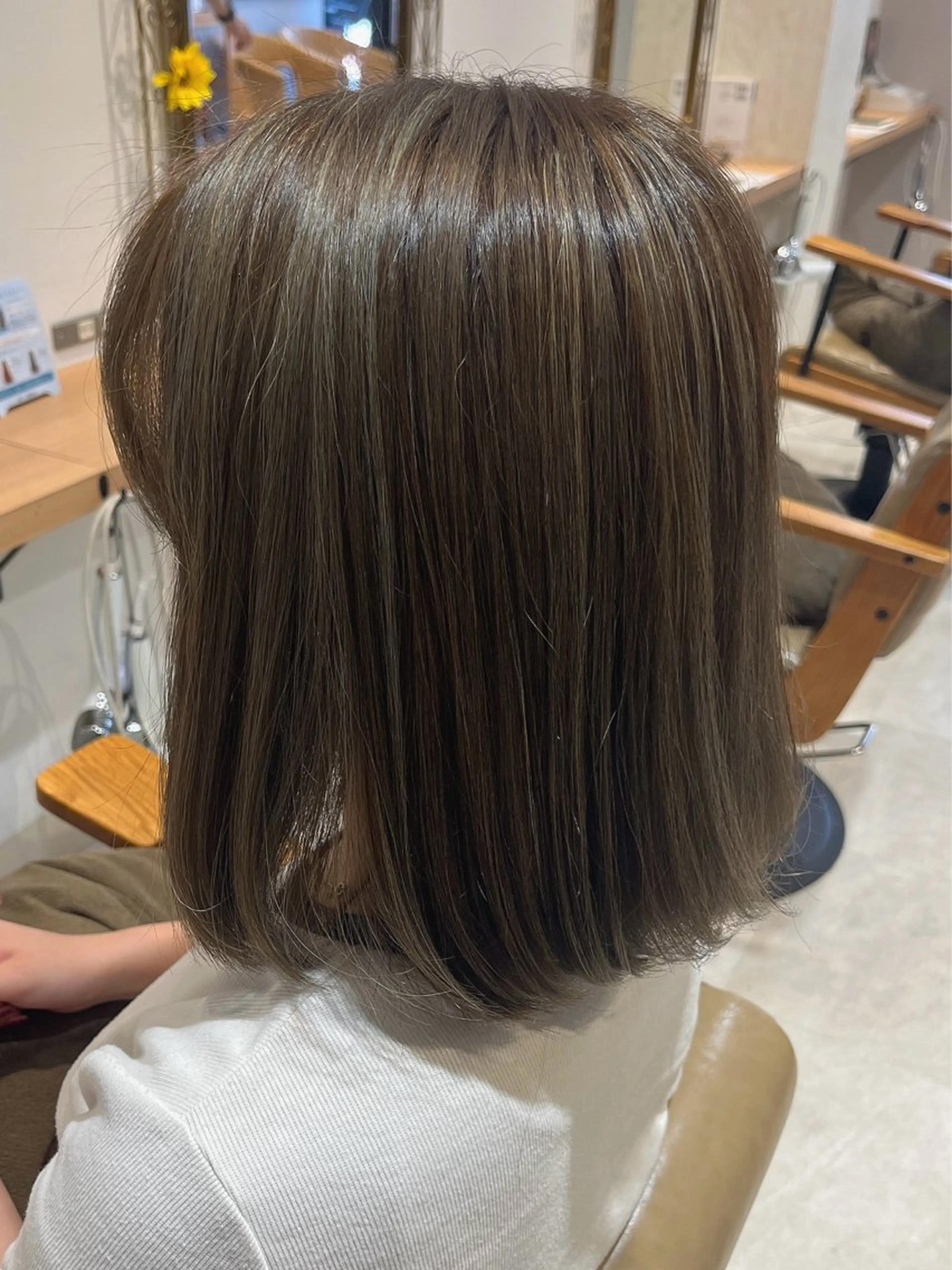 ハイライト＋オンカラーの写真