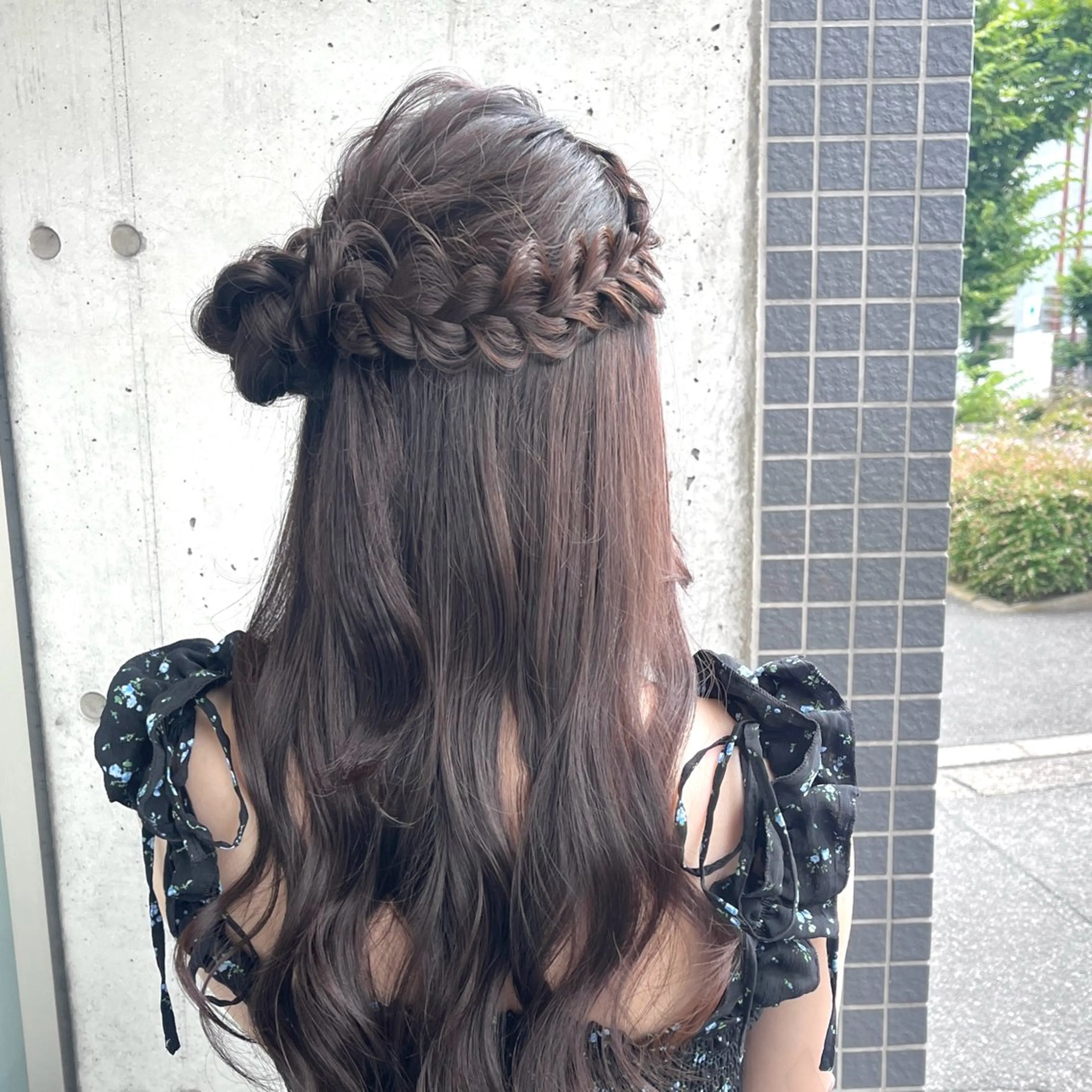 結婚式やパーティー前に✨ヘアセット（ハーフアップ）の写真
