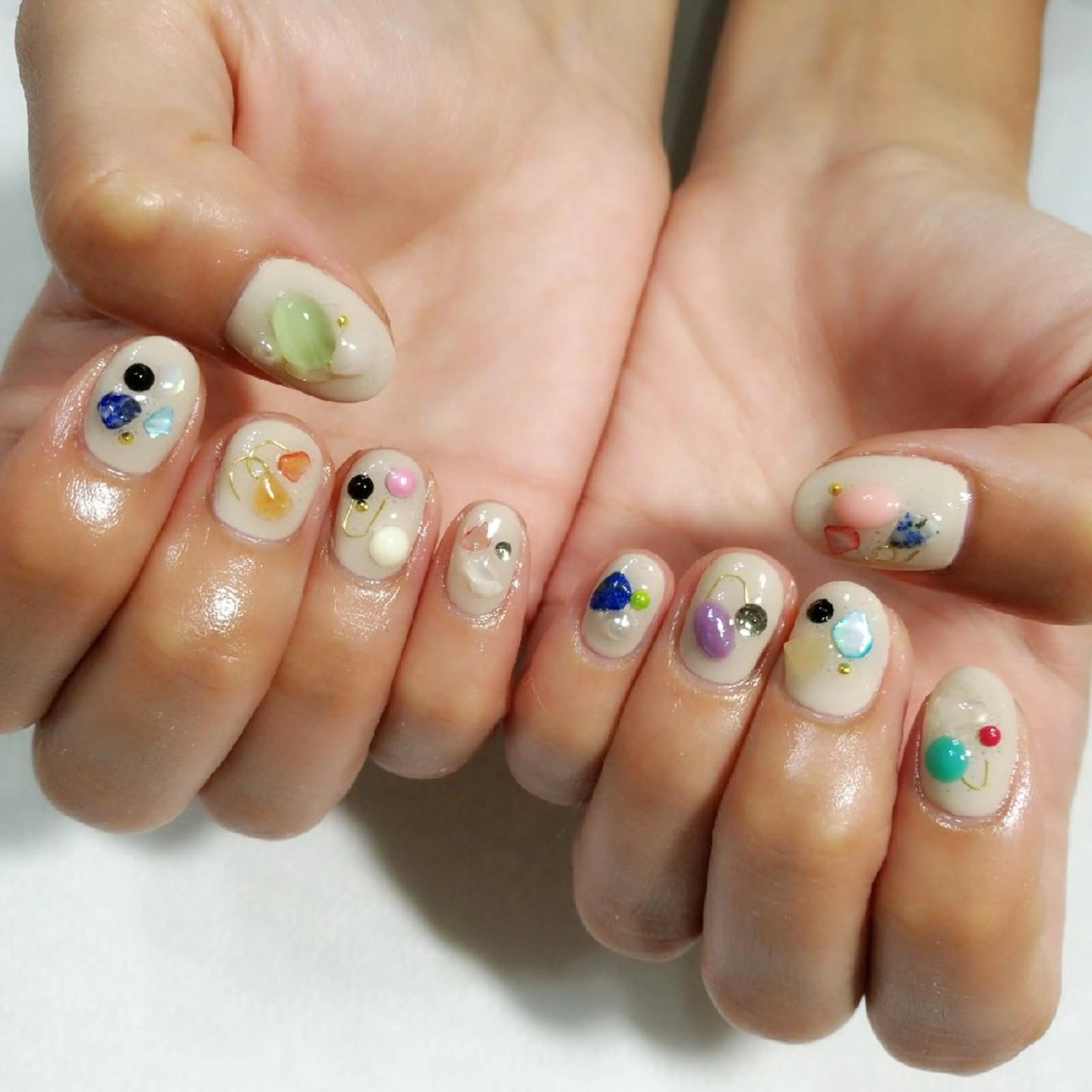 ネイル VIOLUS所属・VIOLUS 関目のネイルデザイン