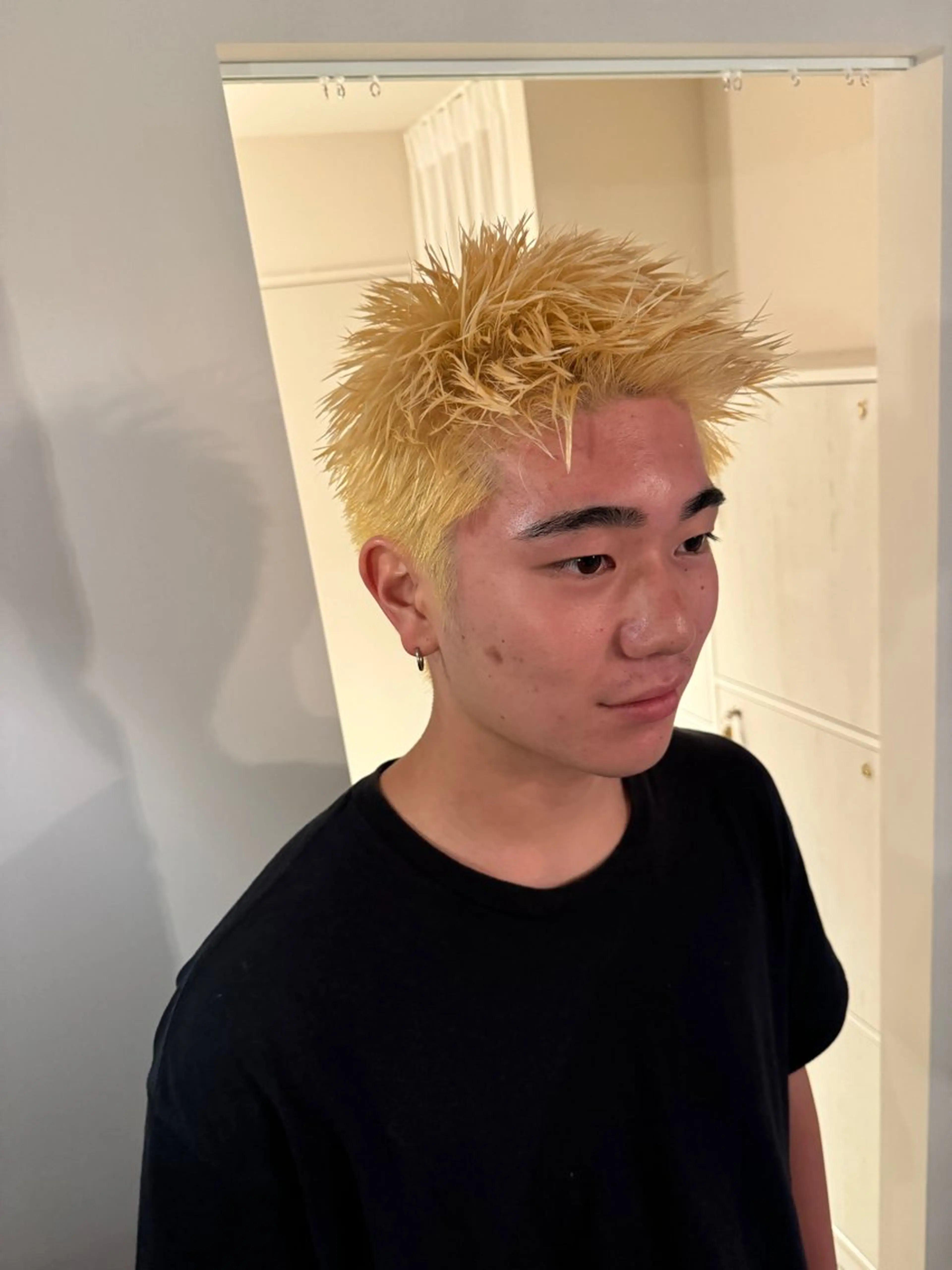 ショート カラー 森田 鴻之介のヘアスタイル