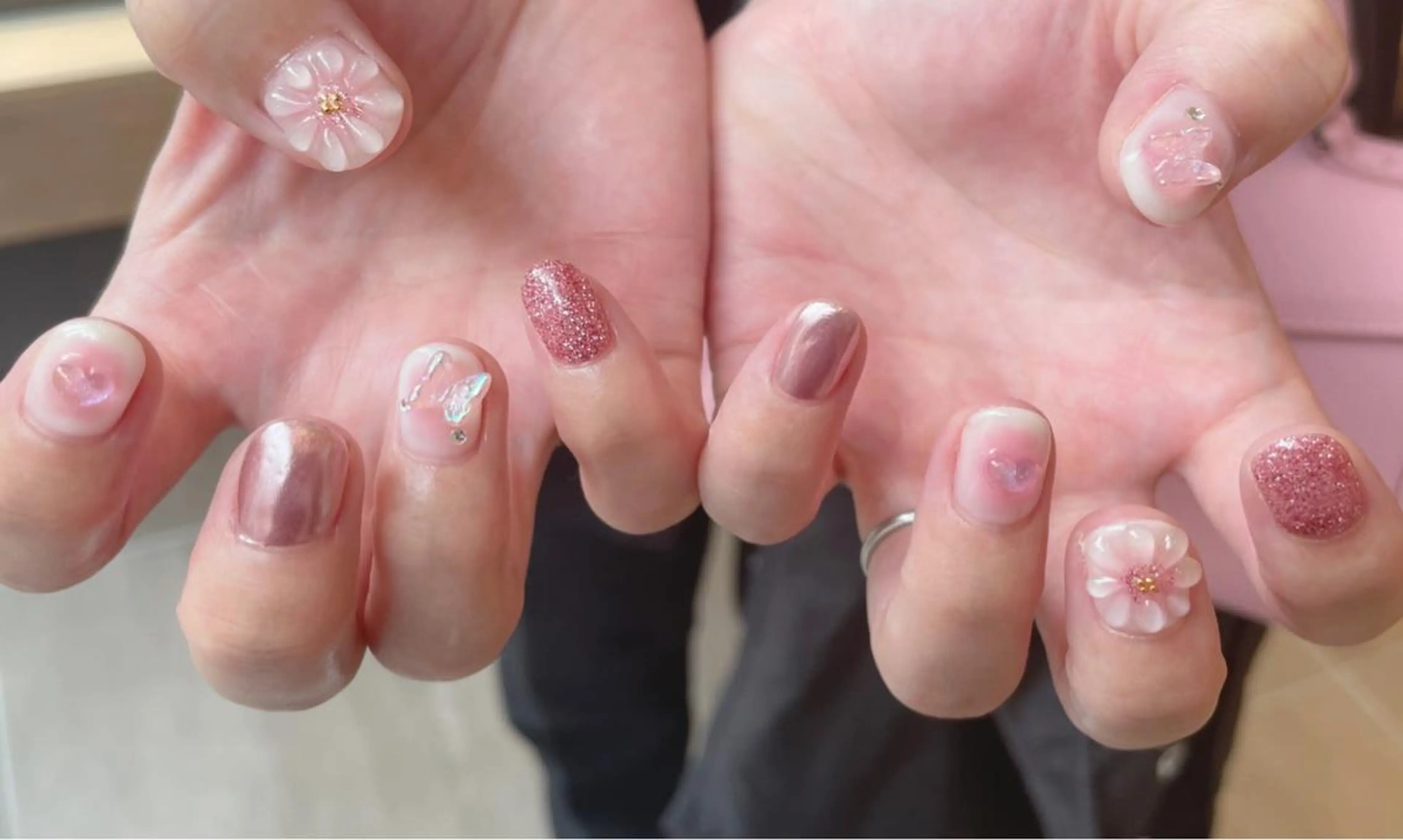 ネイル フラワーネイル ぷっくりネイル ハンドネイル Nail Salon agré所属・agré ネイルサロン　アグレのネイルデザイン