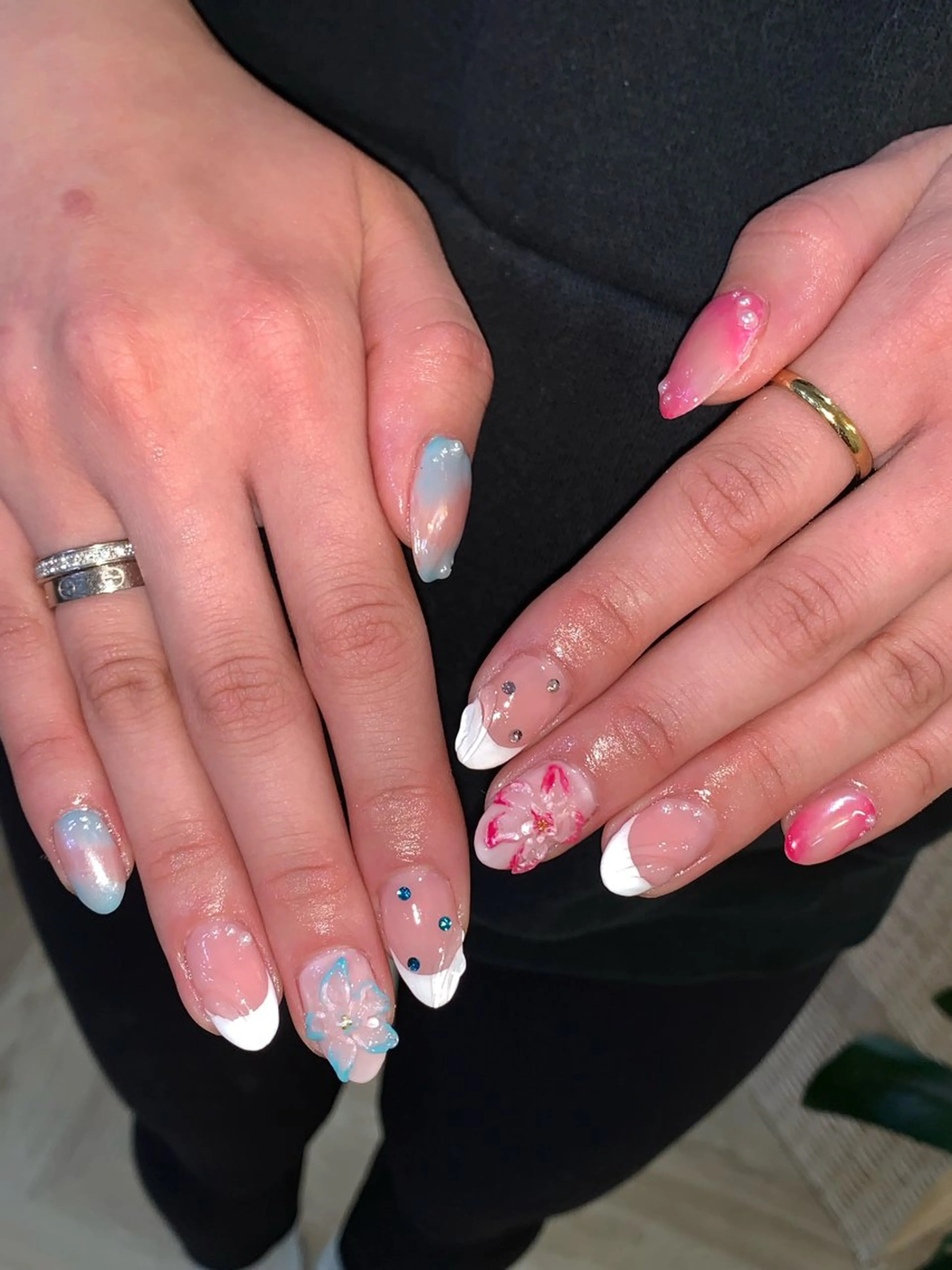 ネイル ハンドネイル NES NAIL所属・さゆり￤推しキャラ ￤ロングネイル🩷のネイルデザイン