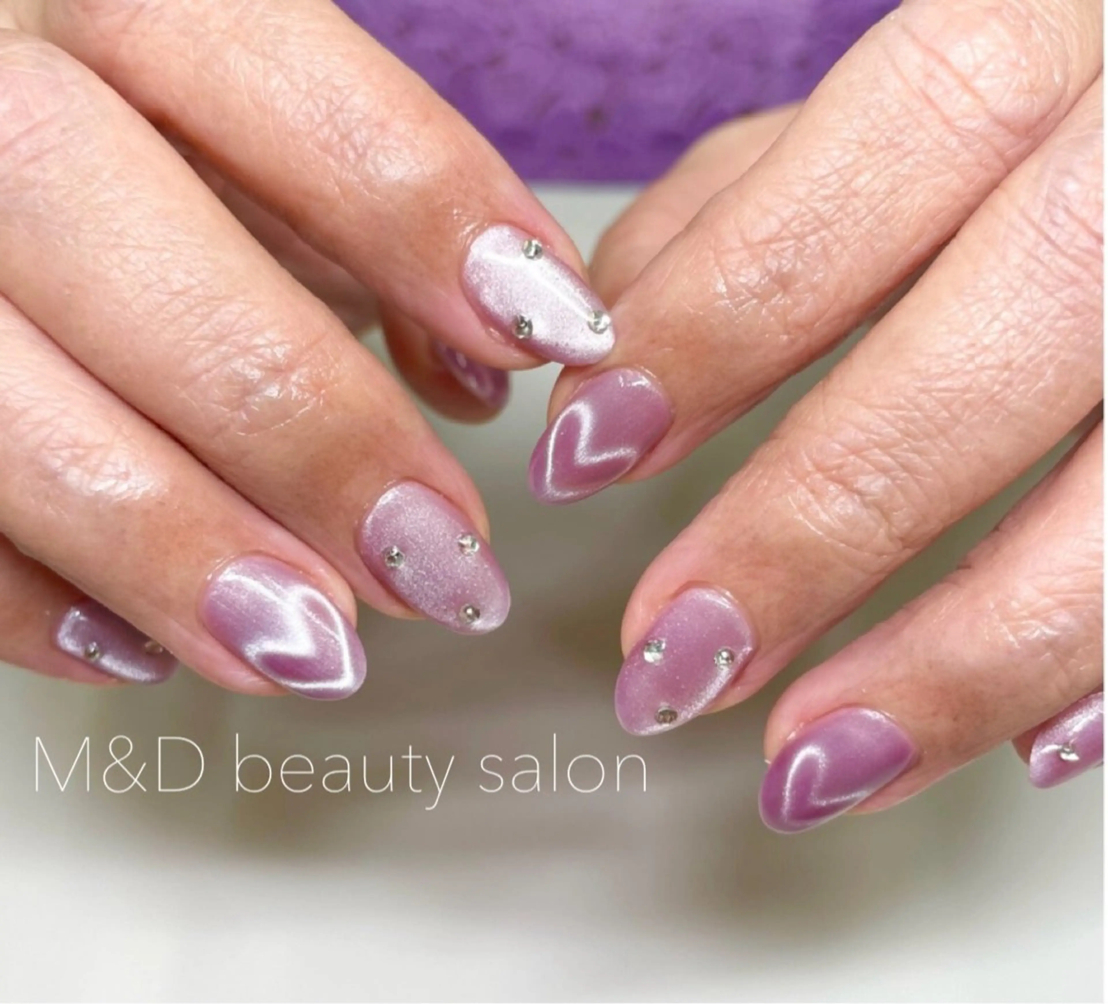 ネイル ハート マグネットネイル M&D BeautySalon銀座店所属・M&D 銀座店のネイルデザイン