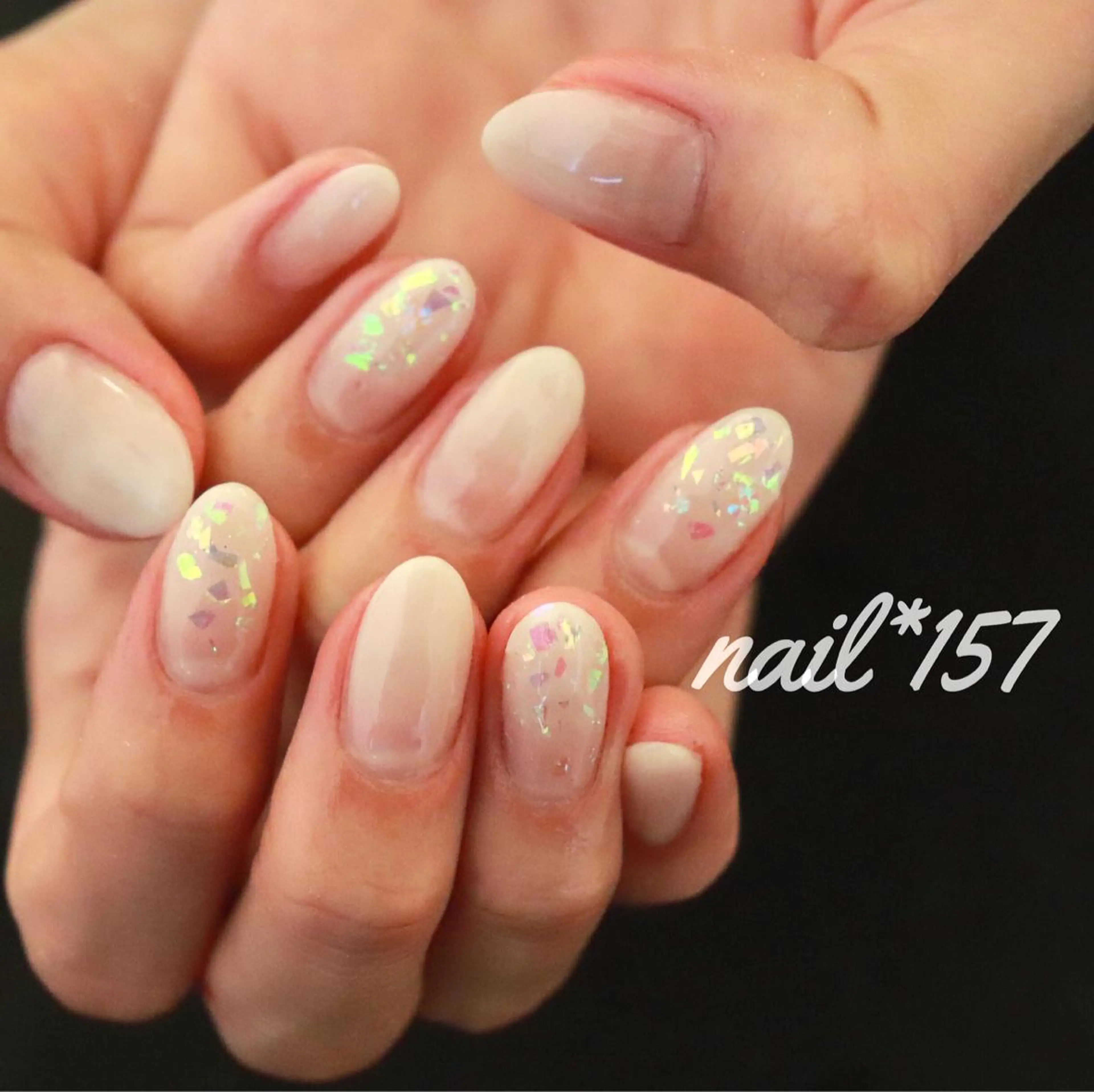 ネイル グラデーション ホワイト nail*157 .のネイルデザイン