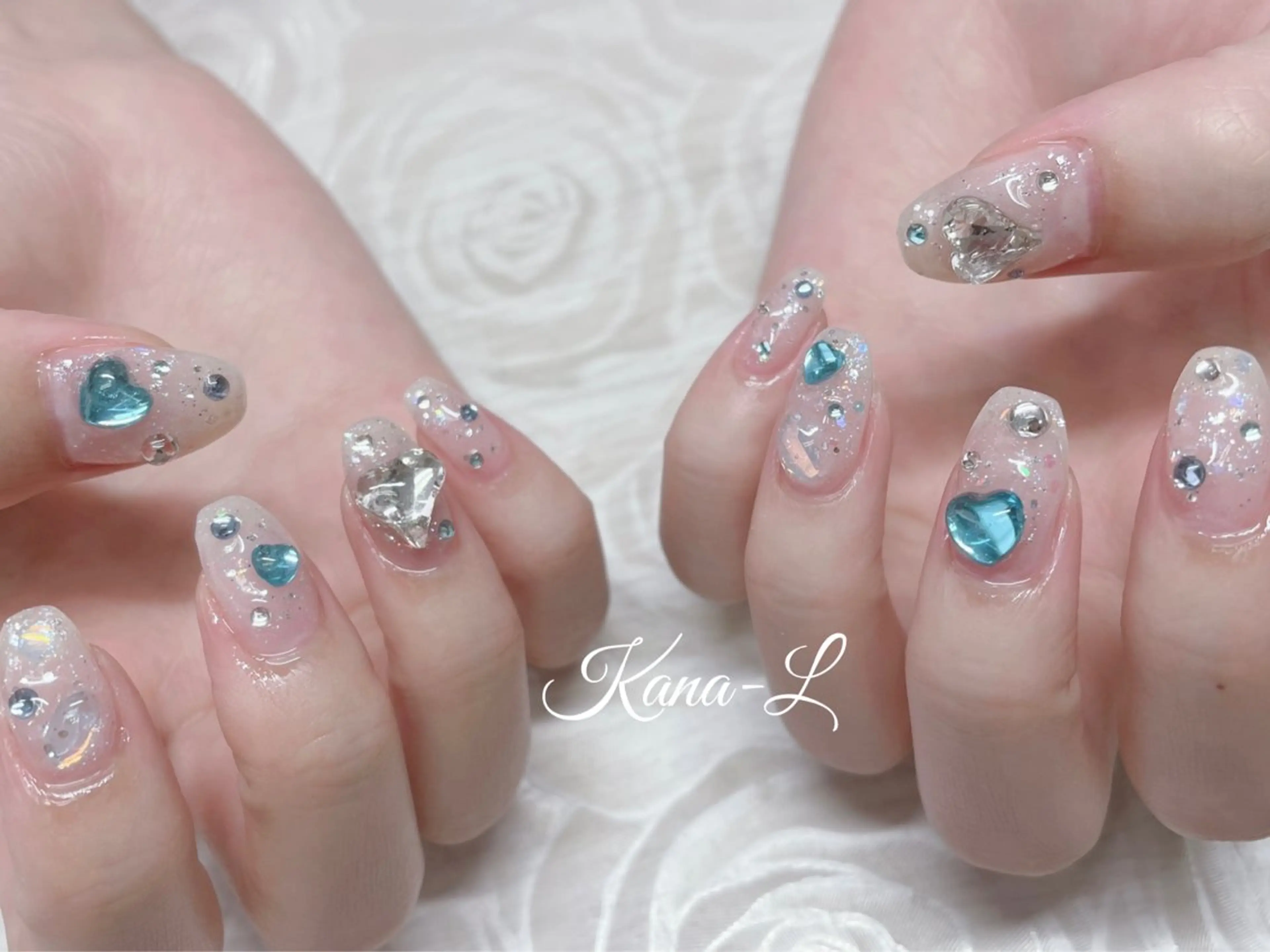 ネイル 芦辺 香奈のネイルデザイン