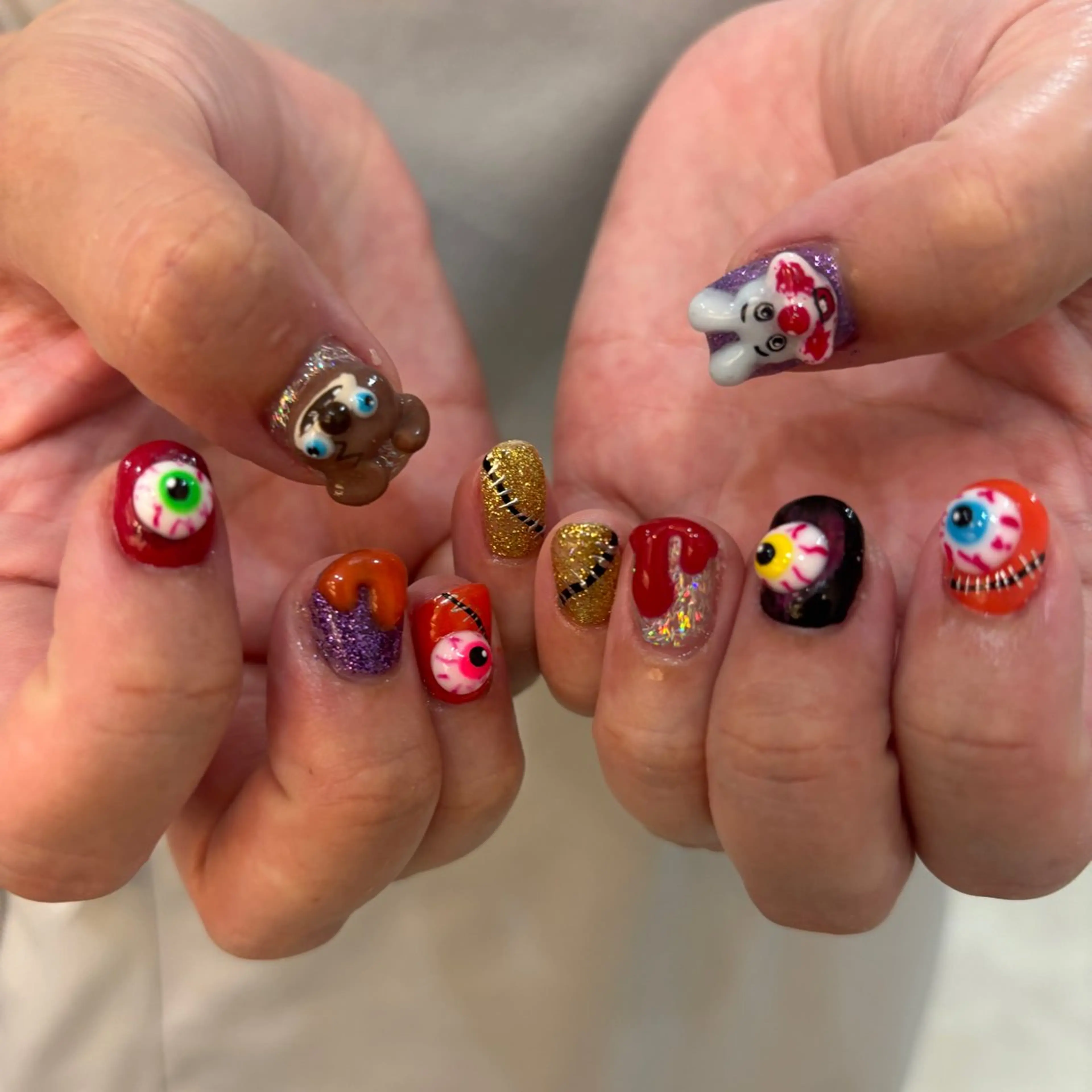 ネイル ハンドネイル フットネイル 栗田 ゆう子のネイルデザイン