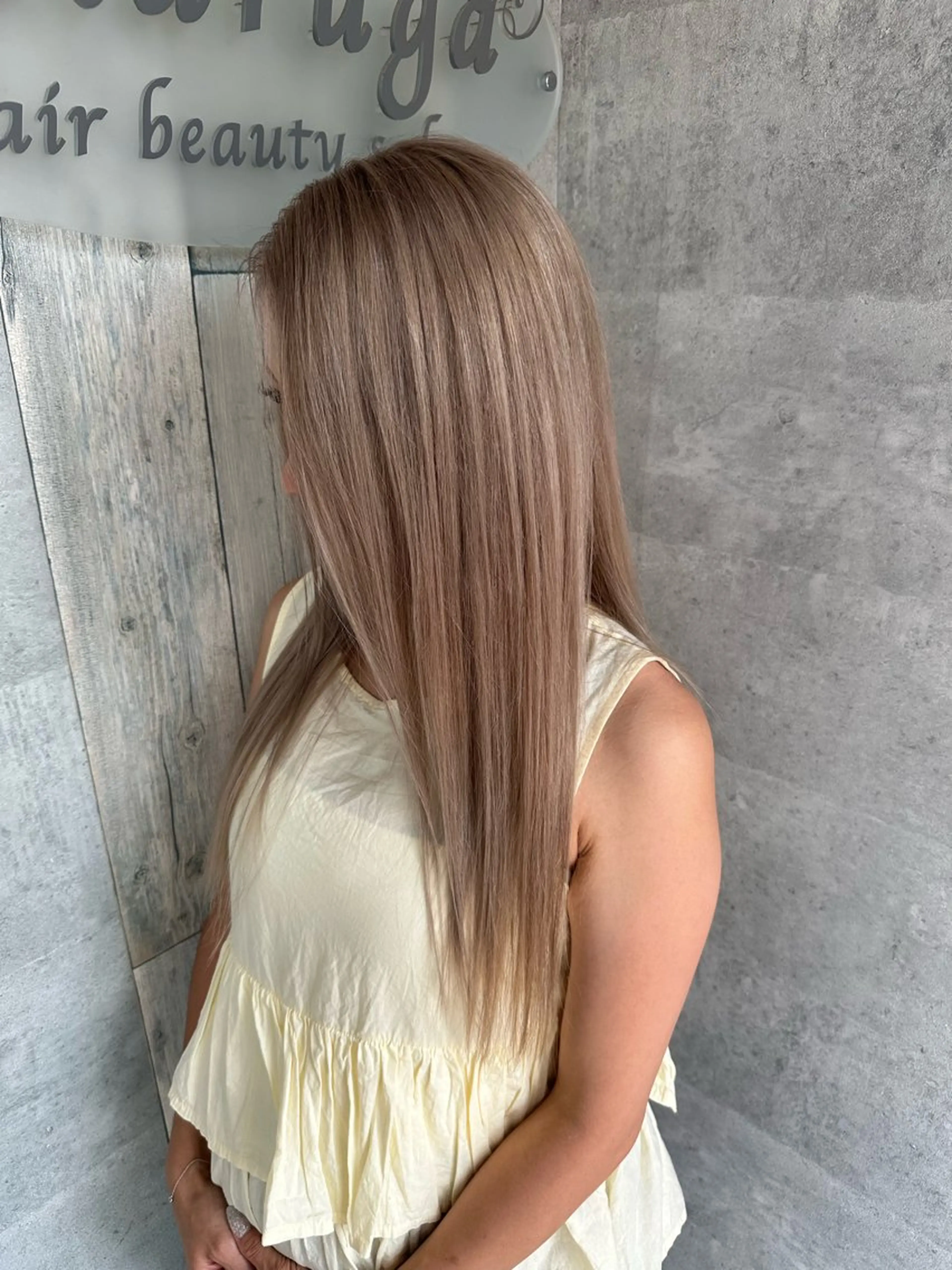 ブリーチリタッチ、オンカラーの写真