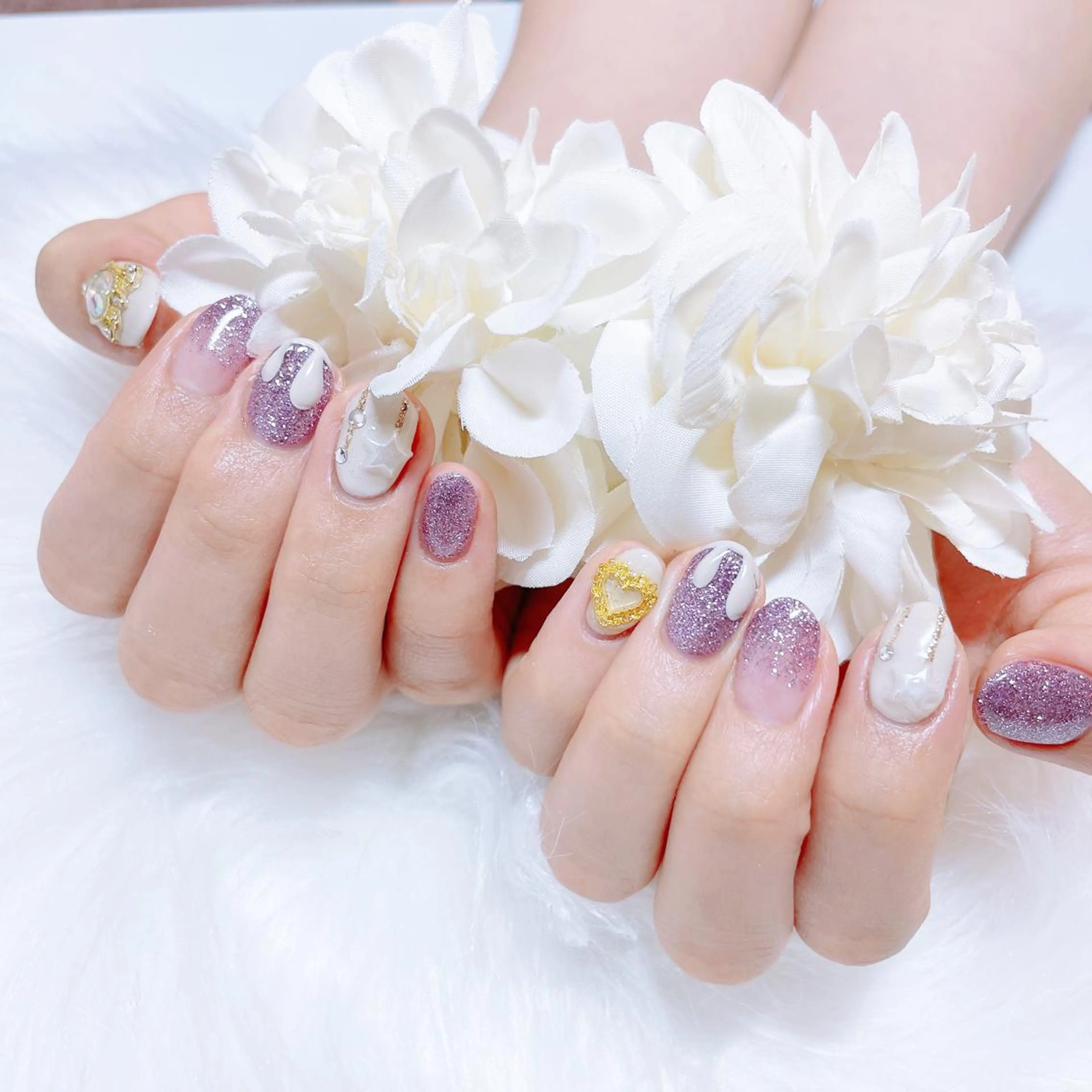 ネイル オーロラネイル フラッシュネイル 氷ネイル・うるうるネイル キラキラネイル 韓国ネイル Amour baseのネイルデザイン