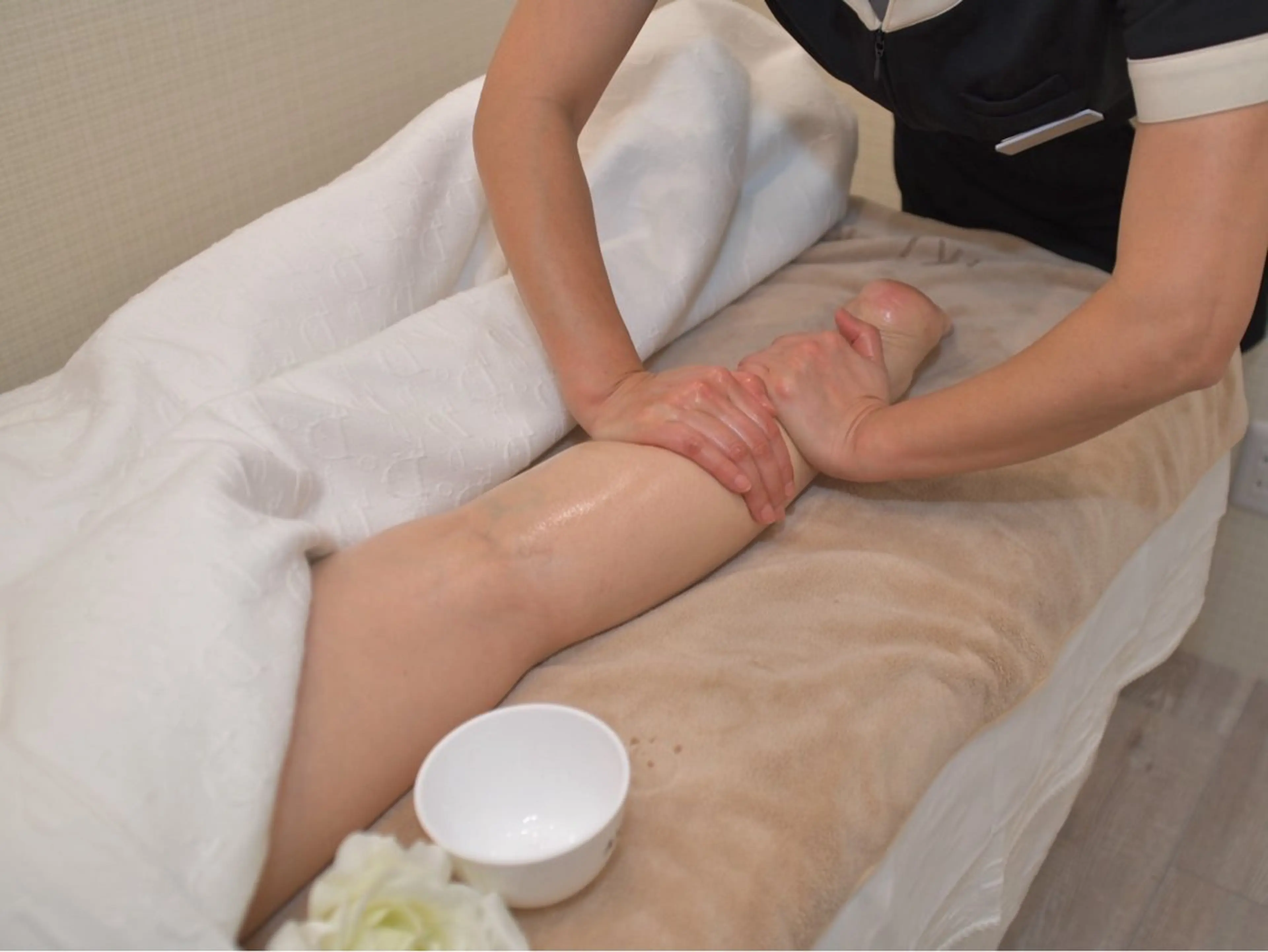 本日限定！！【平日9時～15時半】女性ホルモンバランスを整えるボディケアトリートメント♪の写真