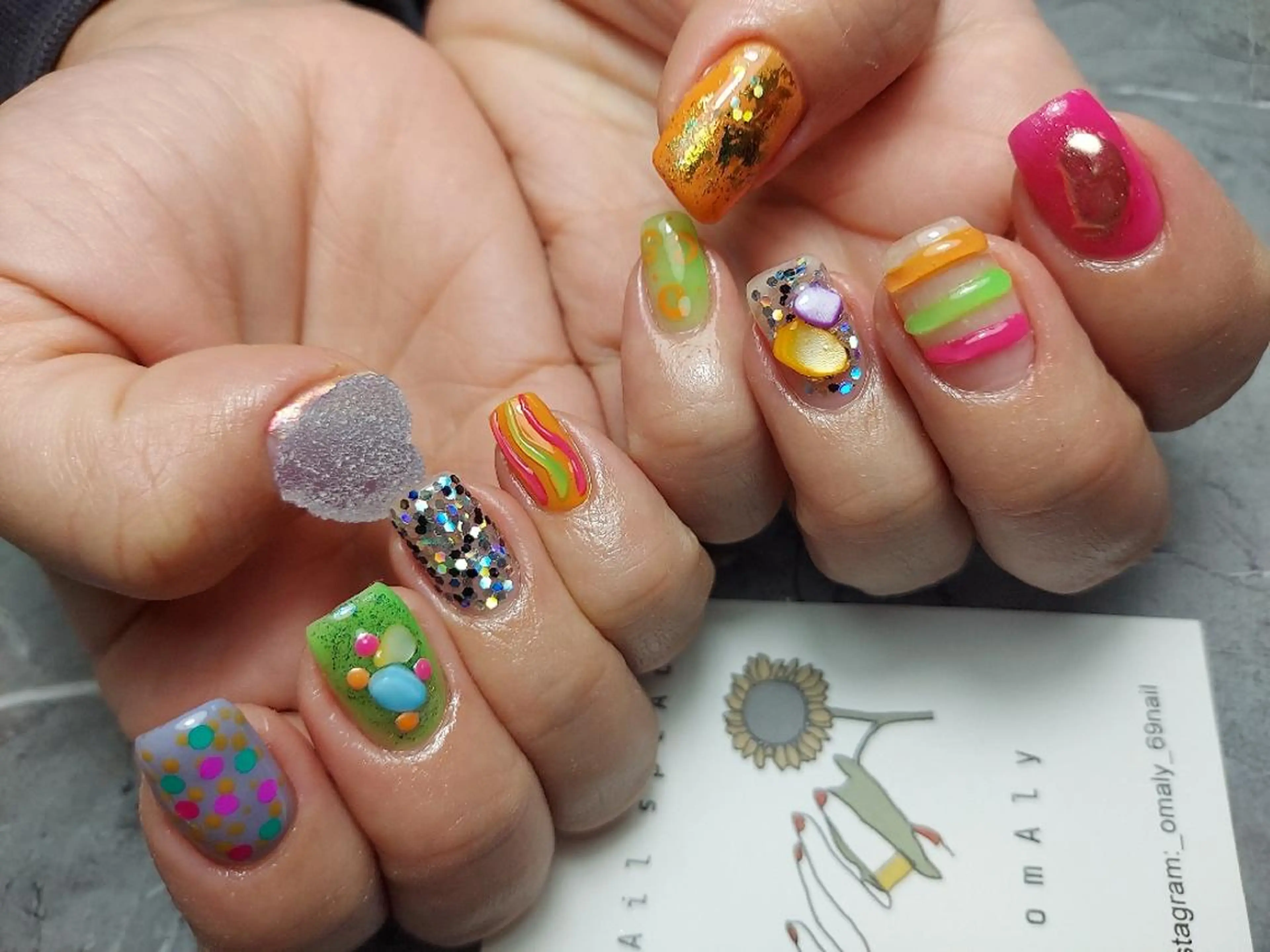 ショート Nailspeace Omalyのネイルデザイン