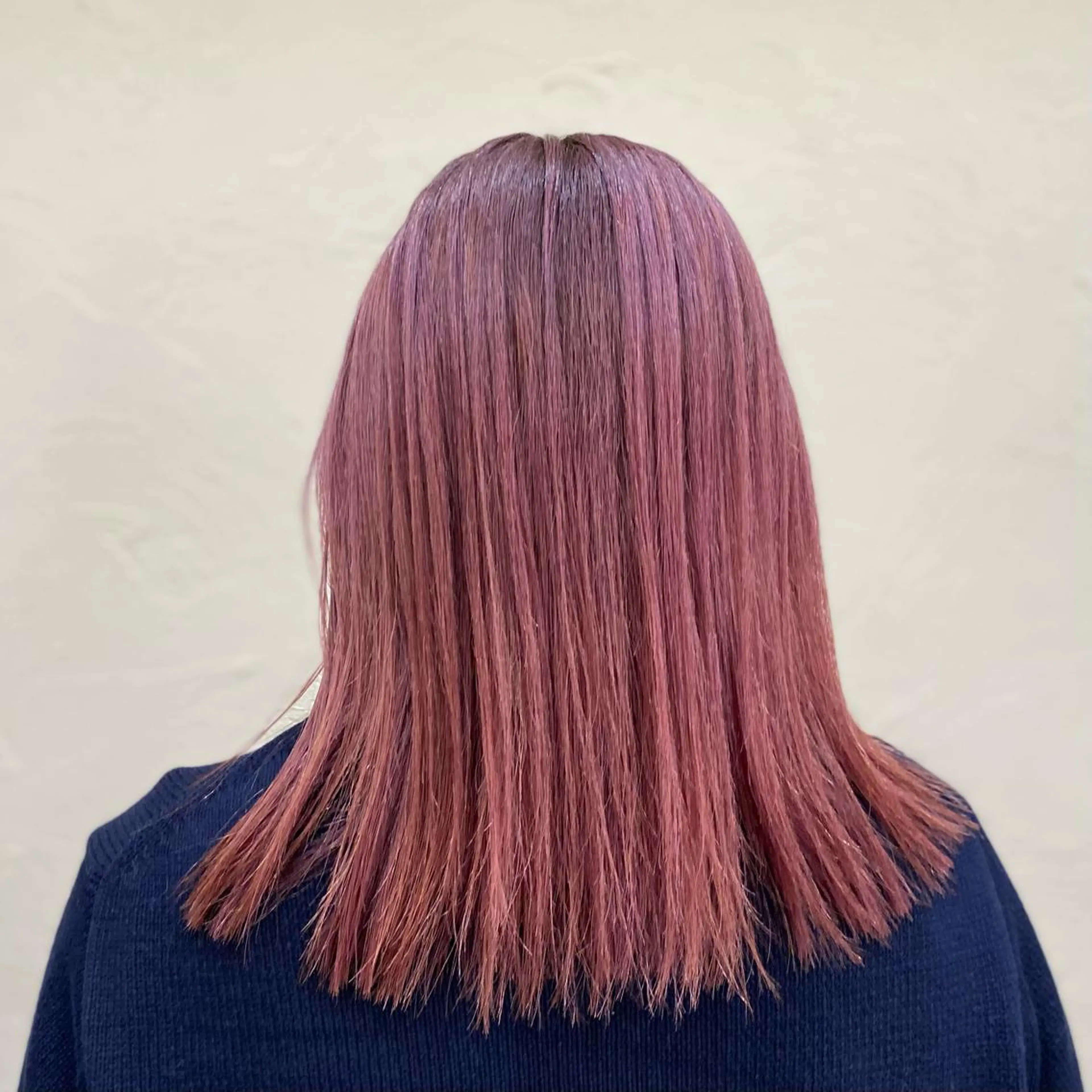 ミディアム in'dexhair U所属・ブリーチ🌈ハイトー ンカラー ✨アニカ✨のヘアスタイル