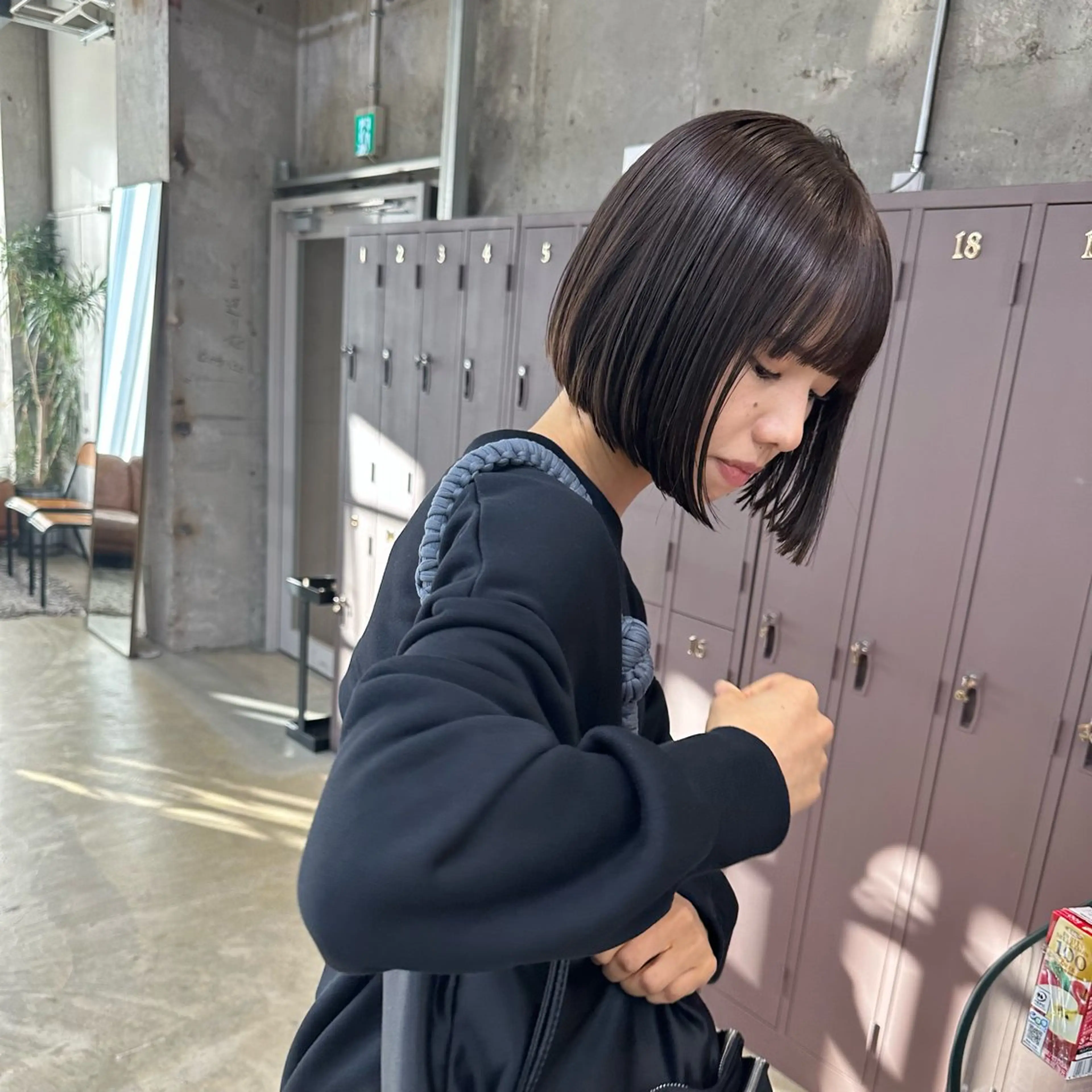 ミディアム カラー ブリーチ ダブルカラー ハイトーンカラー ボブ レイヤーカット カット ヘアカラー トリートメント 岡本康平/ボブ /ブリーチ/レイヤーのヘアスタイル